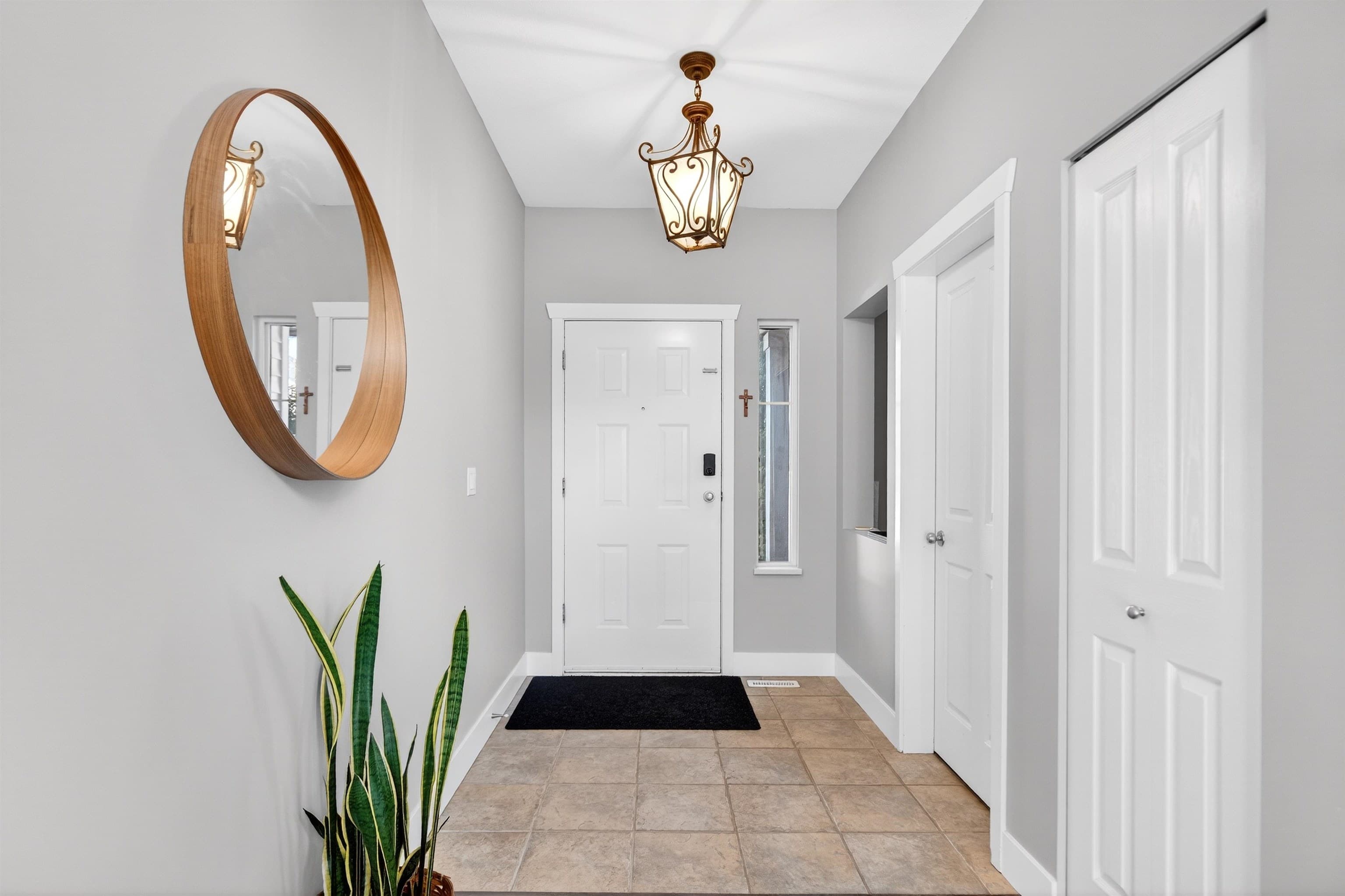14974 59 Avenue, Surrey, V3S 3W8 — photo 2