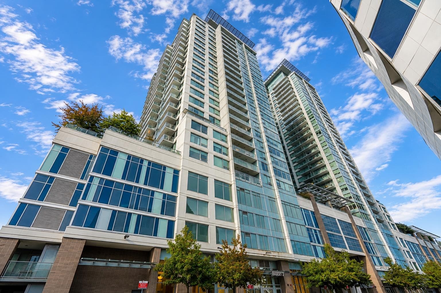 1106 - 988 Quayside Drive, New Westminster, V3M 0L5 — photo 2