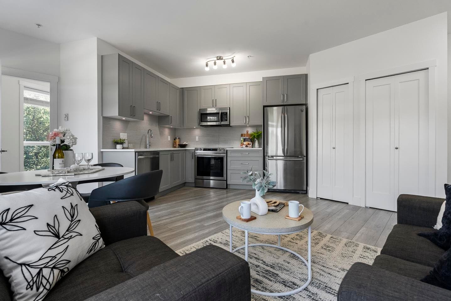 505 - 13978 Fraser Highway, Surrey, V3T 0P2 — photo 5