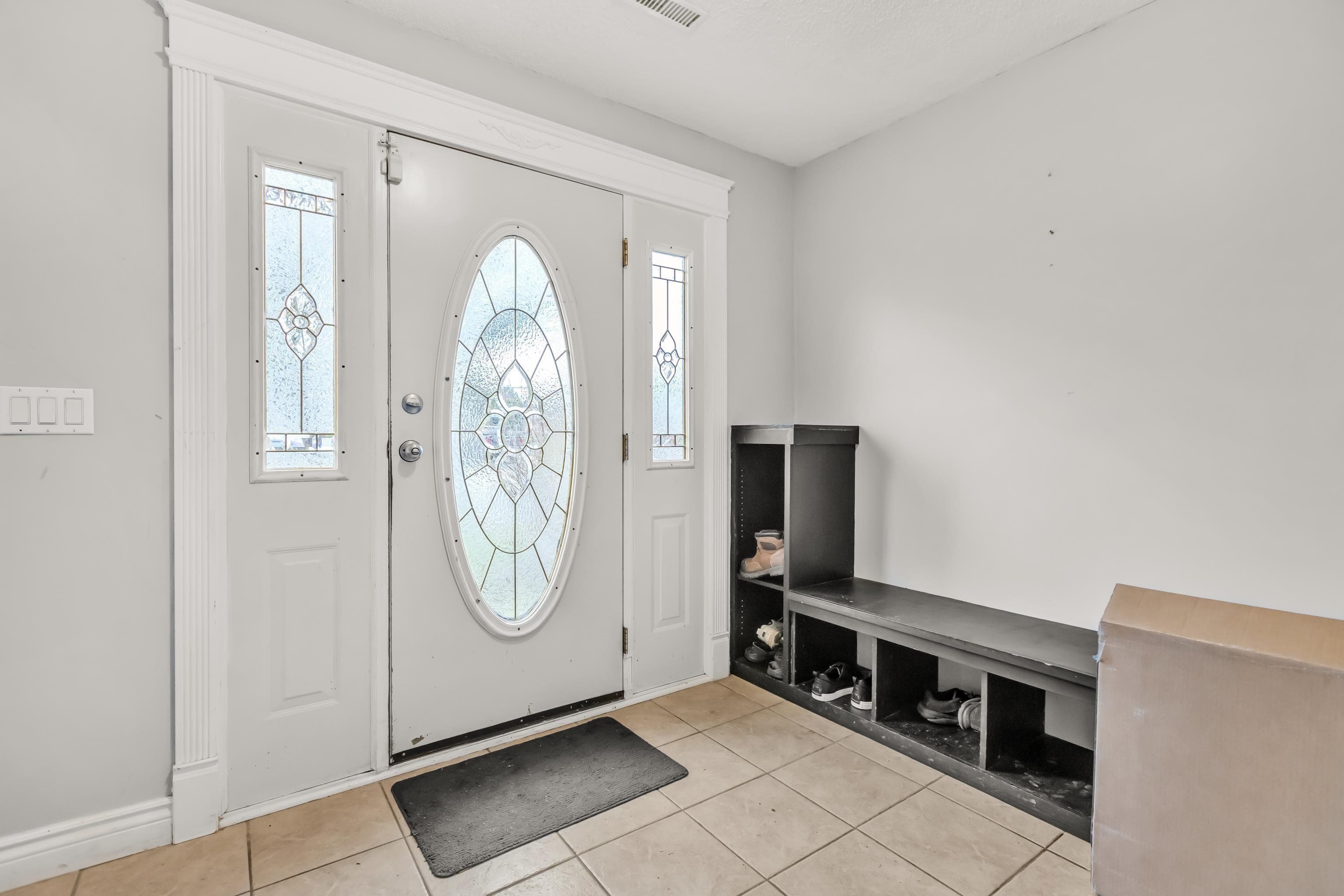 46521 Elliott Avenue, Chilliwack, V2P 6L1 — photo 3