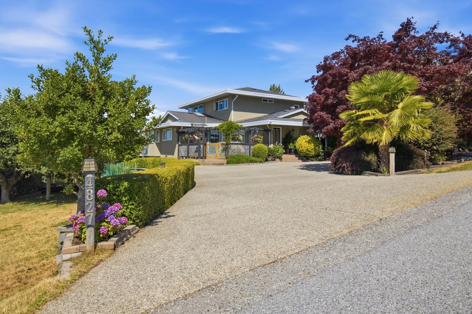 4827 Bluegrouse Drive, Sechelt, V7Z 0E9 — photo 2
