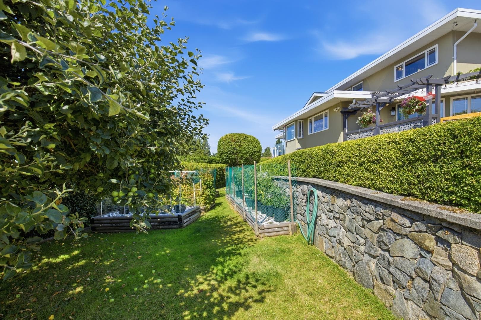 4827 Bluegrouse Drive, Sechelt, V7Z 0E9 — photo 5