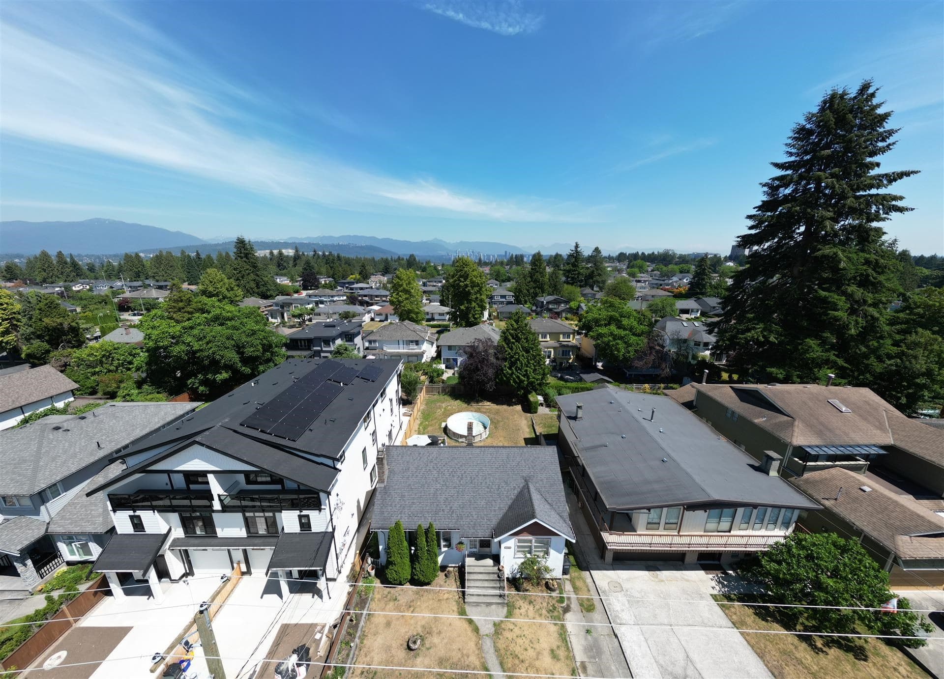 6678 Walker Avenue, Burnaby, V5E 3B9 — photo 2