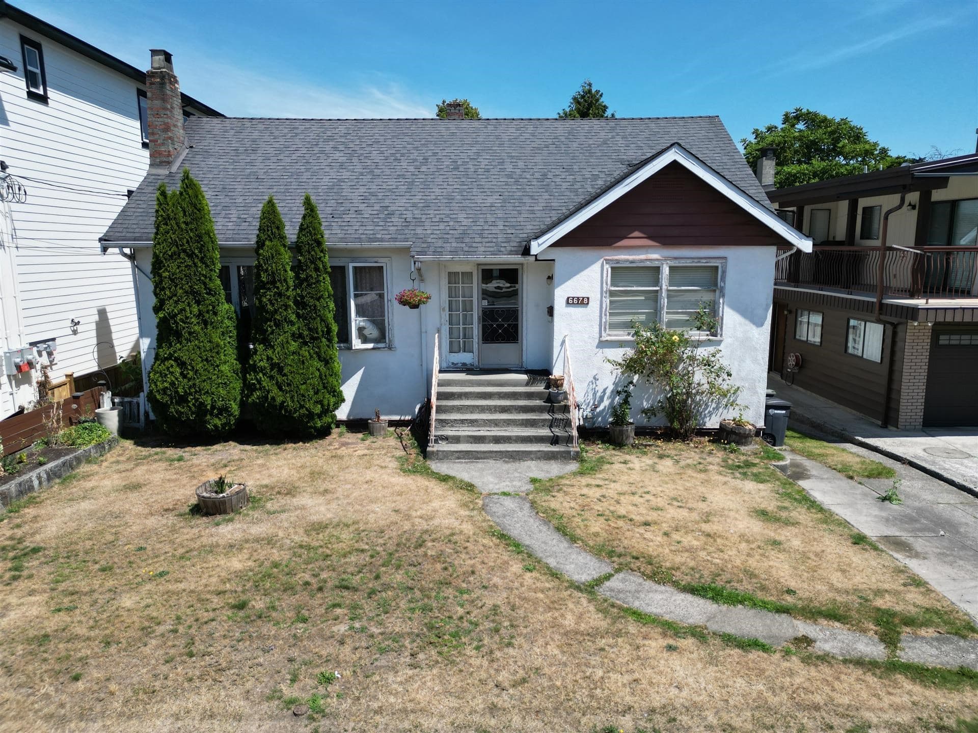 6678 Walker Avenue, Burnaby