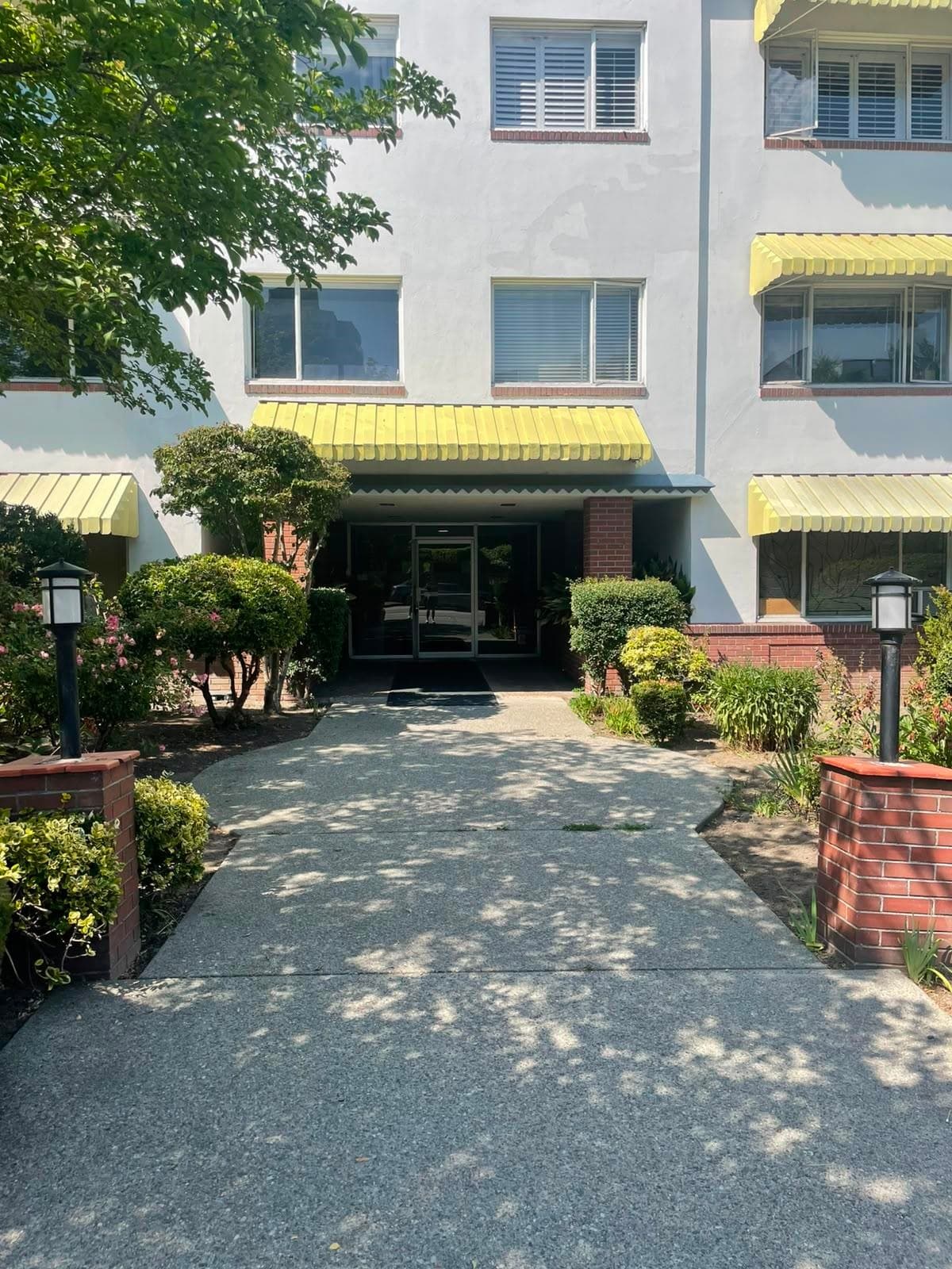 101 - 2469 Cornwall Avenue, Vancouver