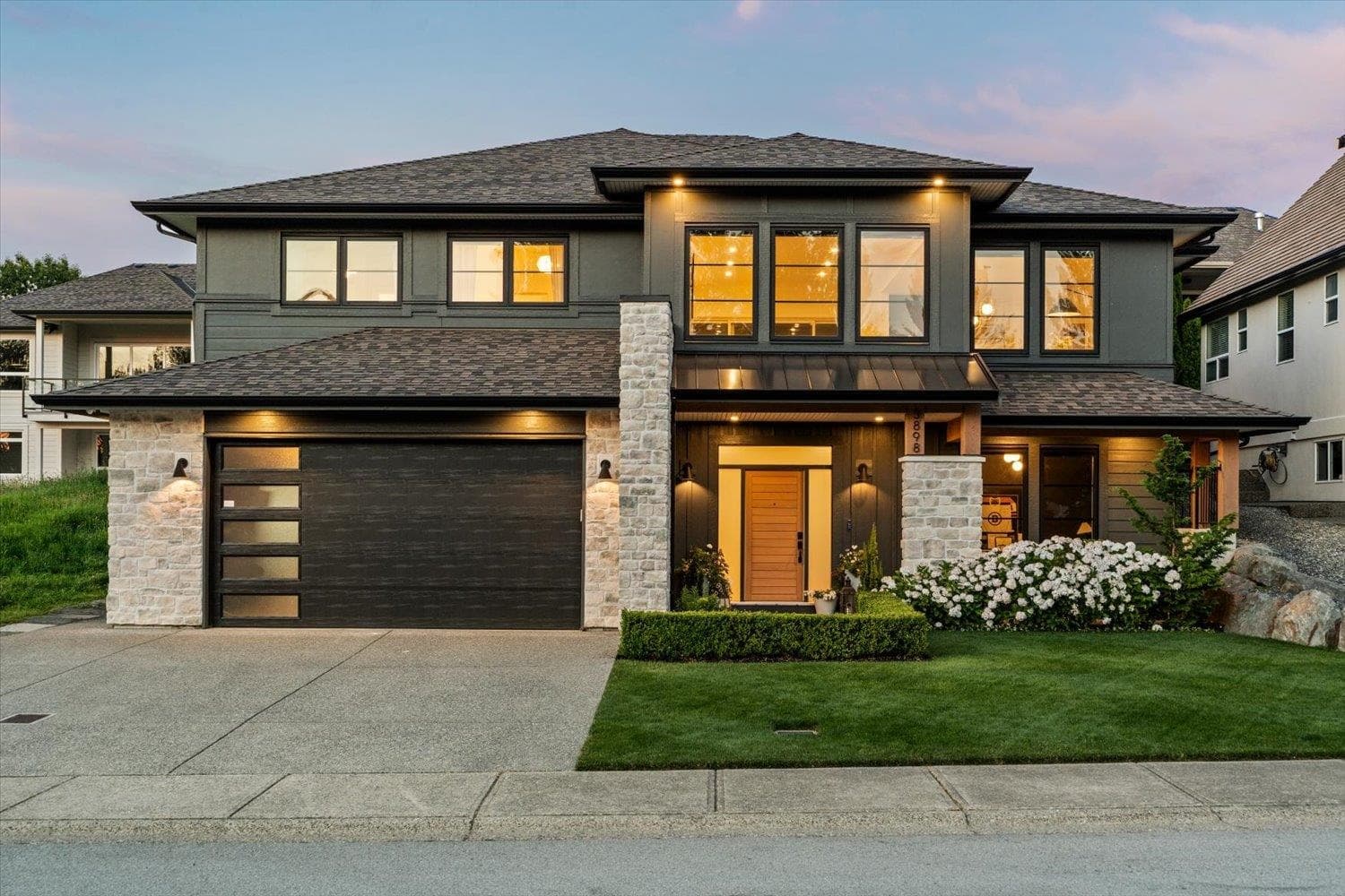 3898 Coachstone Way, Abbotsford, V2S 8G7 — photo 1