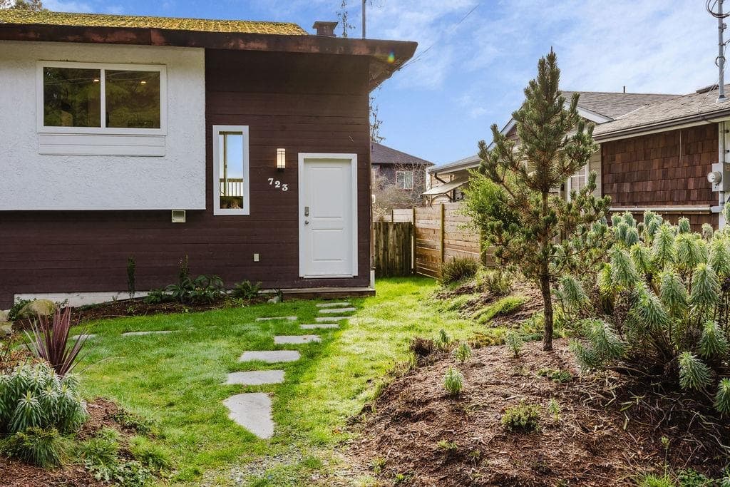 723 Tricklebrook Way, Gibsons, V0N 1V9 — photo 2