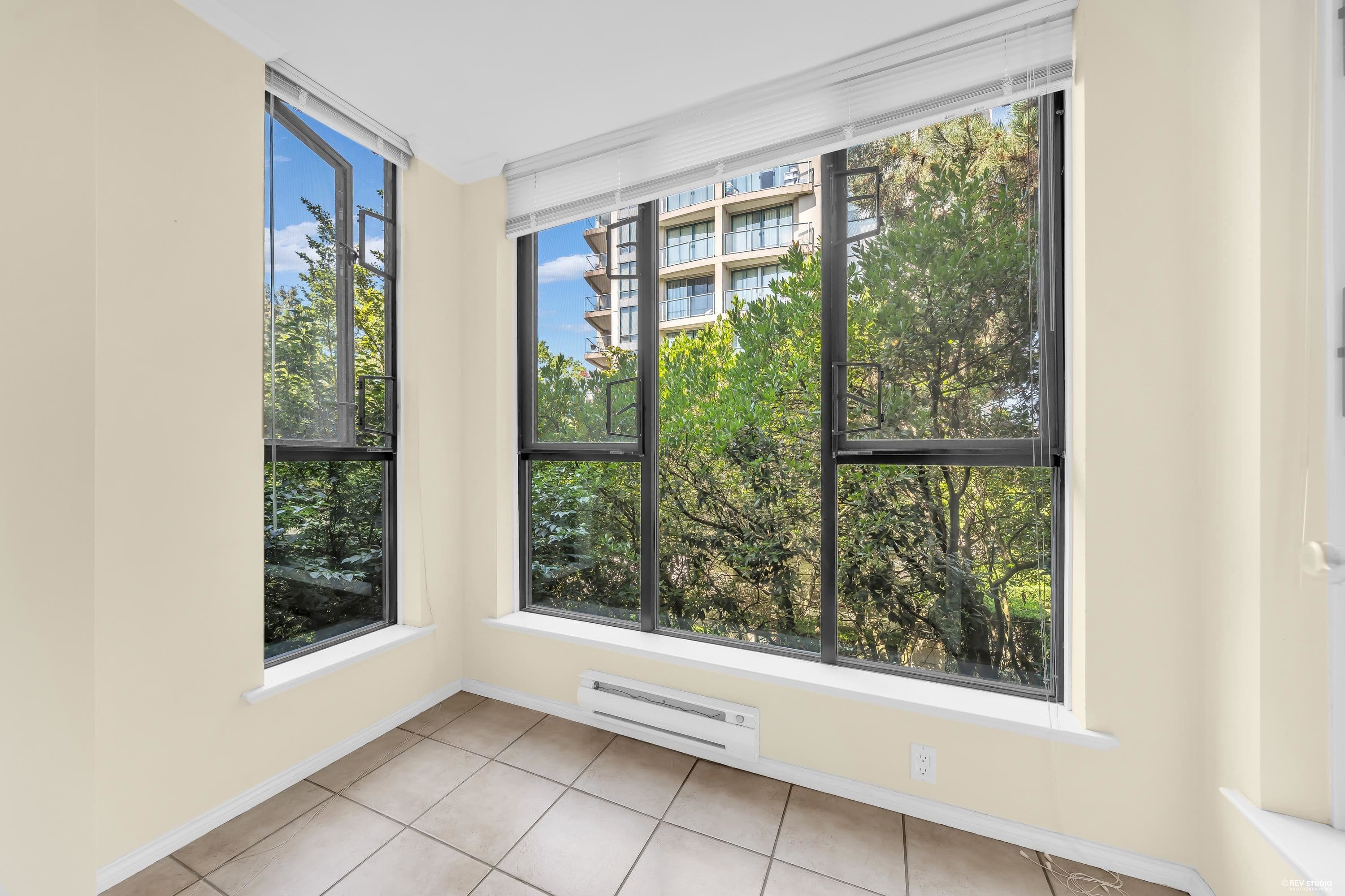210 - 175 E 10th Street, North Vancouver, V7L 4W1 — photo 3