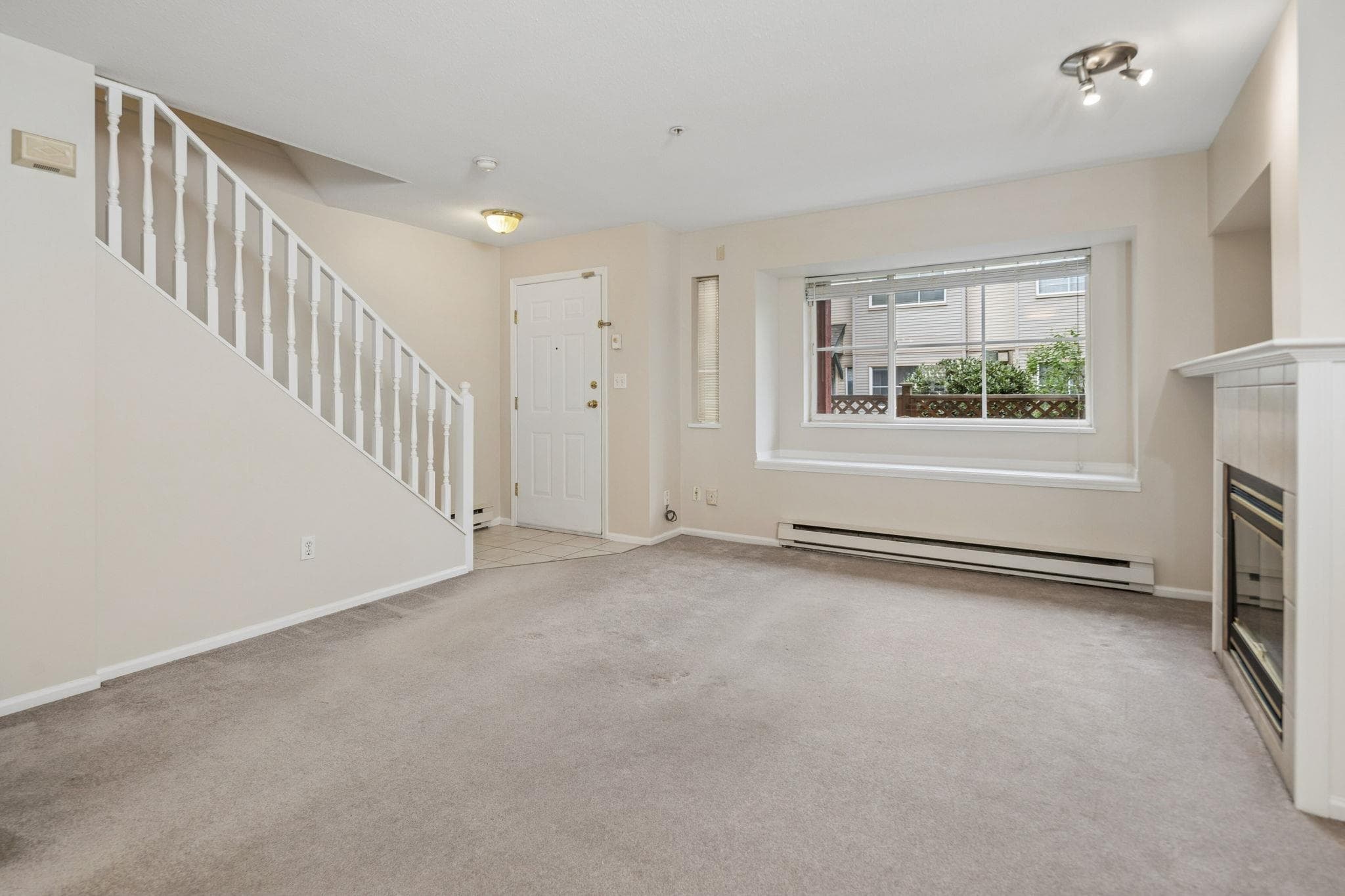 29 - 12449 191 Street, Pitt Meadows, V3Y 2R4 — photo 4
