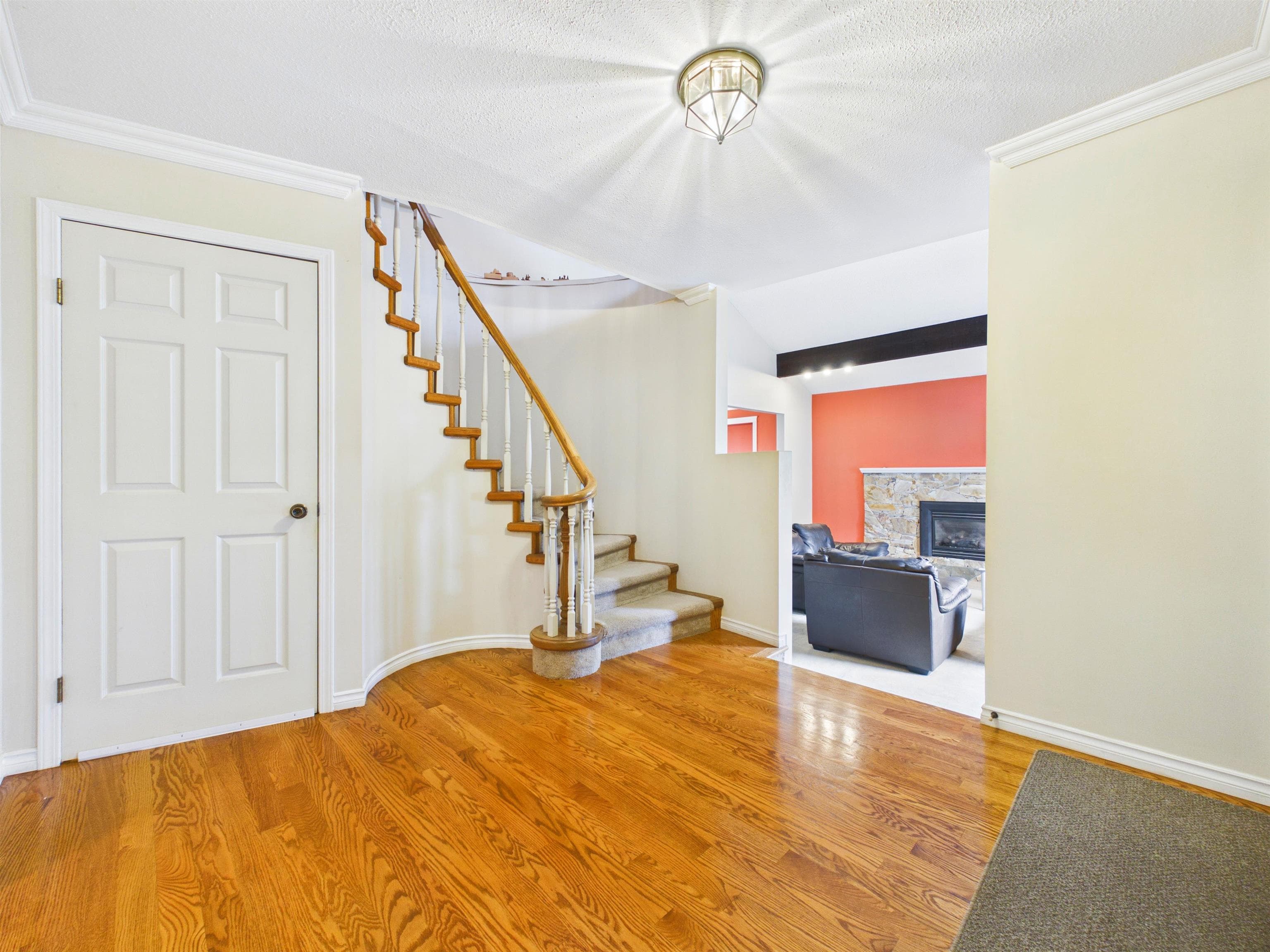 8232 Brynlor Drive, Burnaby, V5E 4C4 — photo 3