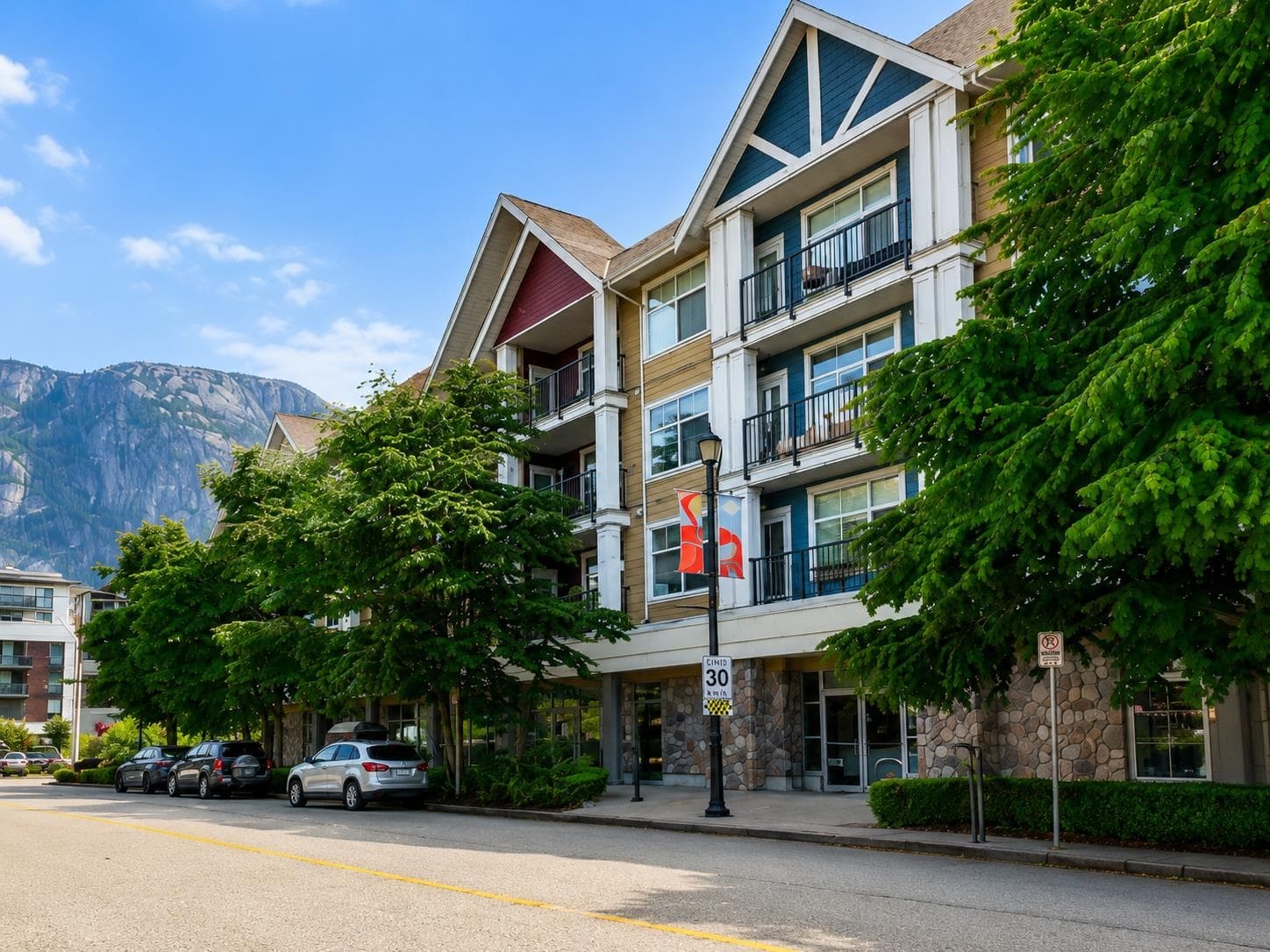 318 - 1336 Main Street, Squamish