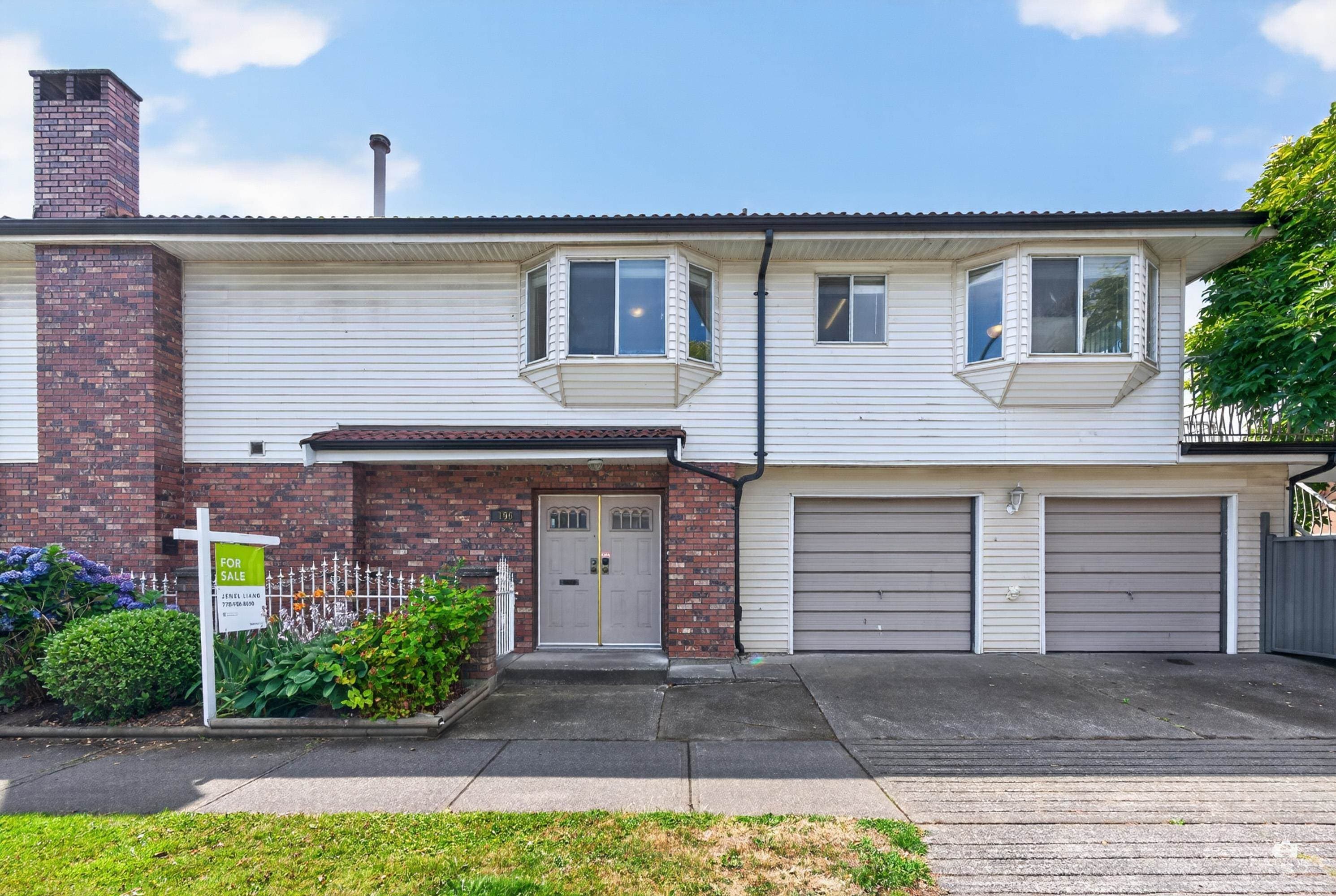 196 E 58th Avenue, Vancouver, V5X 1V6 — photo 2