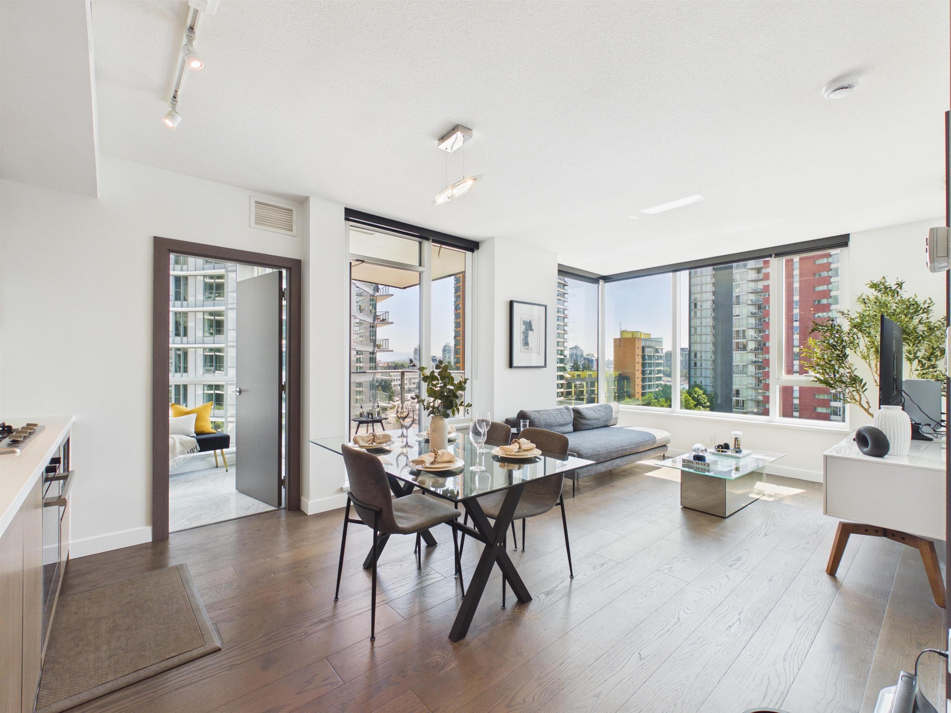 808 - 68 Smithe Street, Vancouver, V6B 0P4 — photo 3
