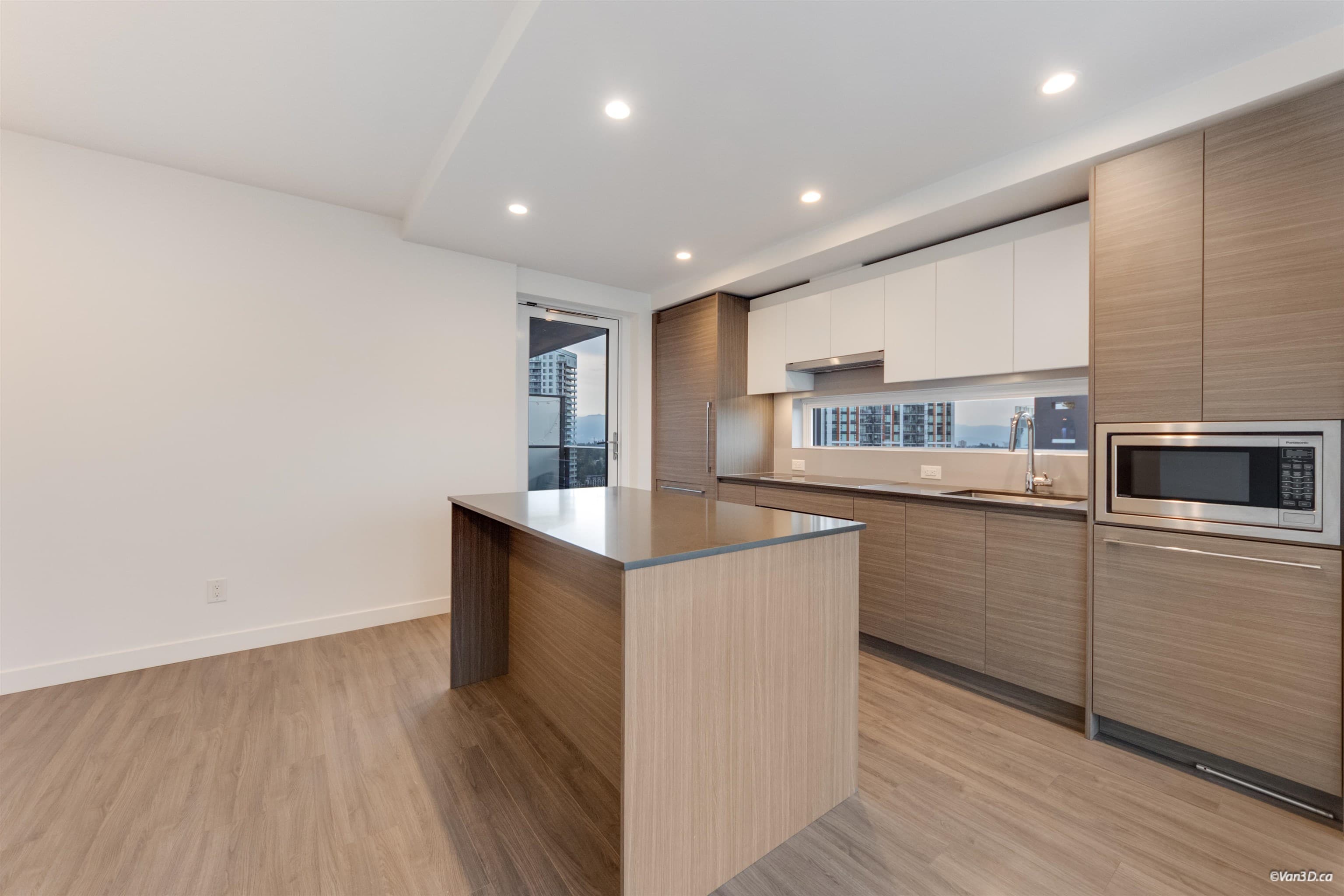 2910 - 13615 Fraser Highway, Surrey, V3T 0P7 — photo 4