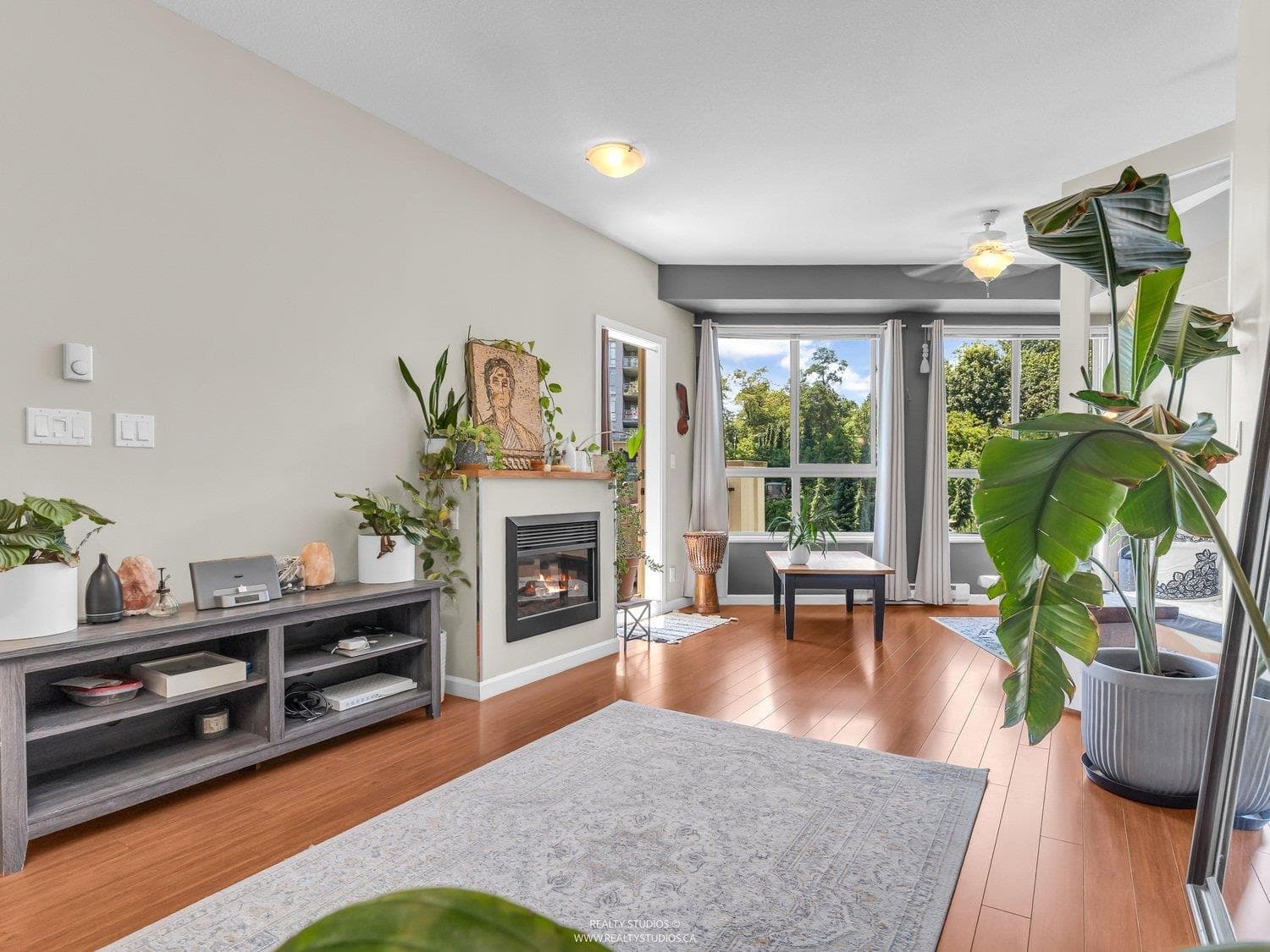 285 Ross Drive, New Westminster, V3L 0B9 — photo 4