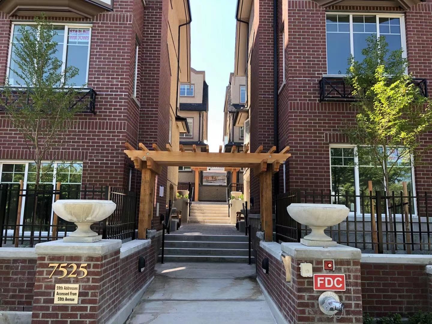 7529 Yukon Street, Vancouver, V5X 2Y4 — photo 2