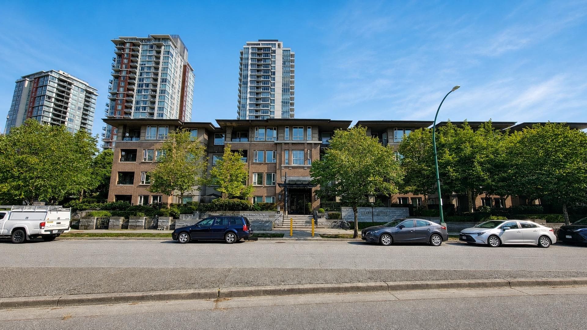210 - 3105 Lincoln Avenue, Coquitlam