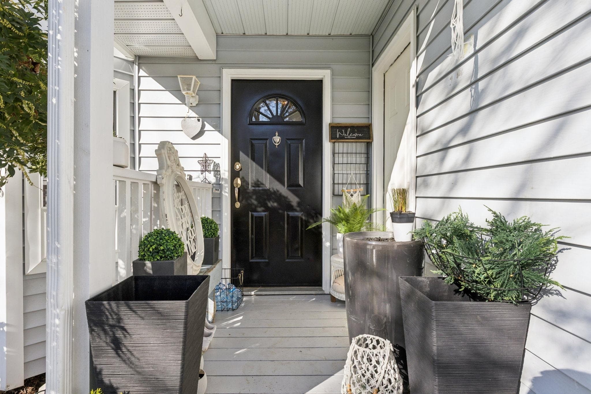 875 Porteau Place, North Vancouver, V7H 2P8 — photo 2