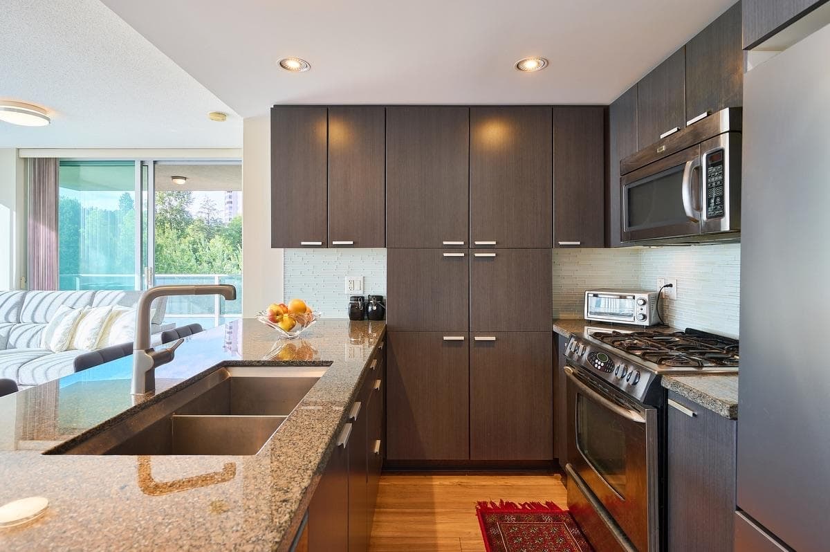 805 - 2232 Douglas Road, Burnaby, V5C 0G9 — photo 3