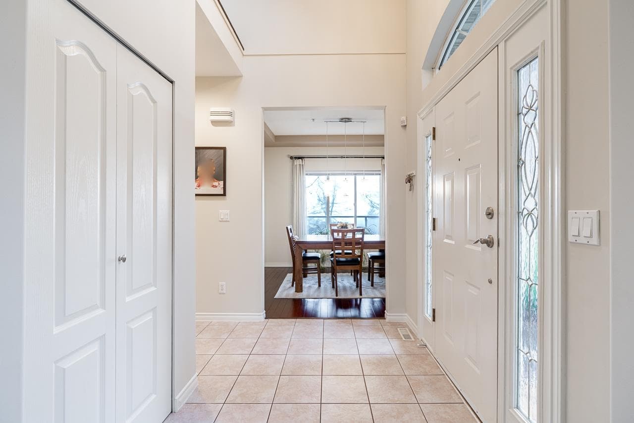 2 - 915 Fort Fraser Rise, Port Coquitlam, V3C 6K3 — photo 3