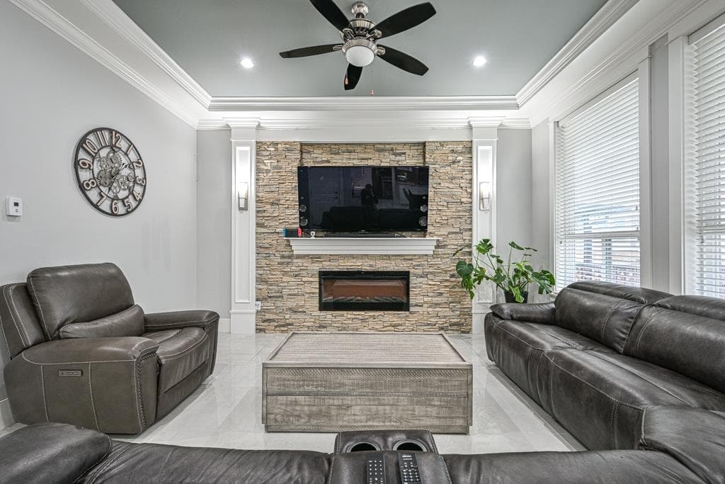5916 139 Street, Surrey, V3X 0G6 — photo 2