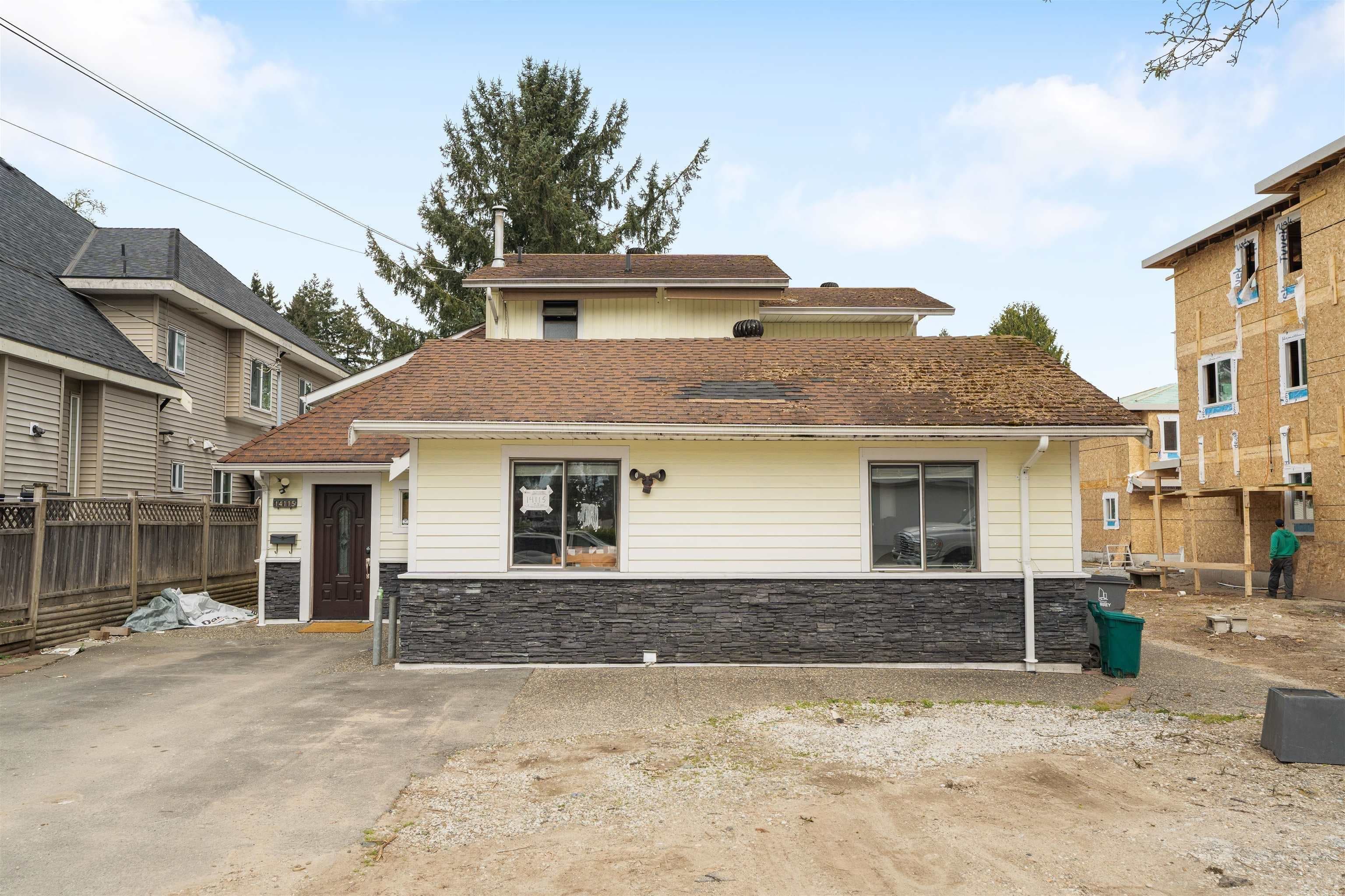 14115 110 Avenue, Surrey, V3R 1Z3 — photo 1