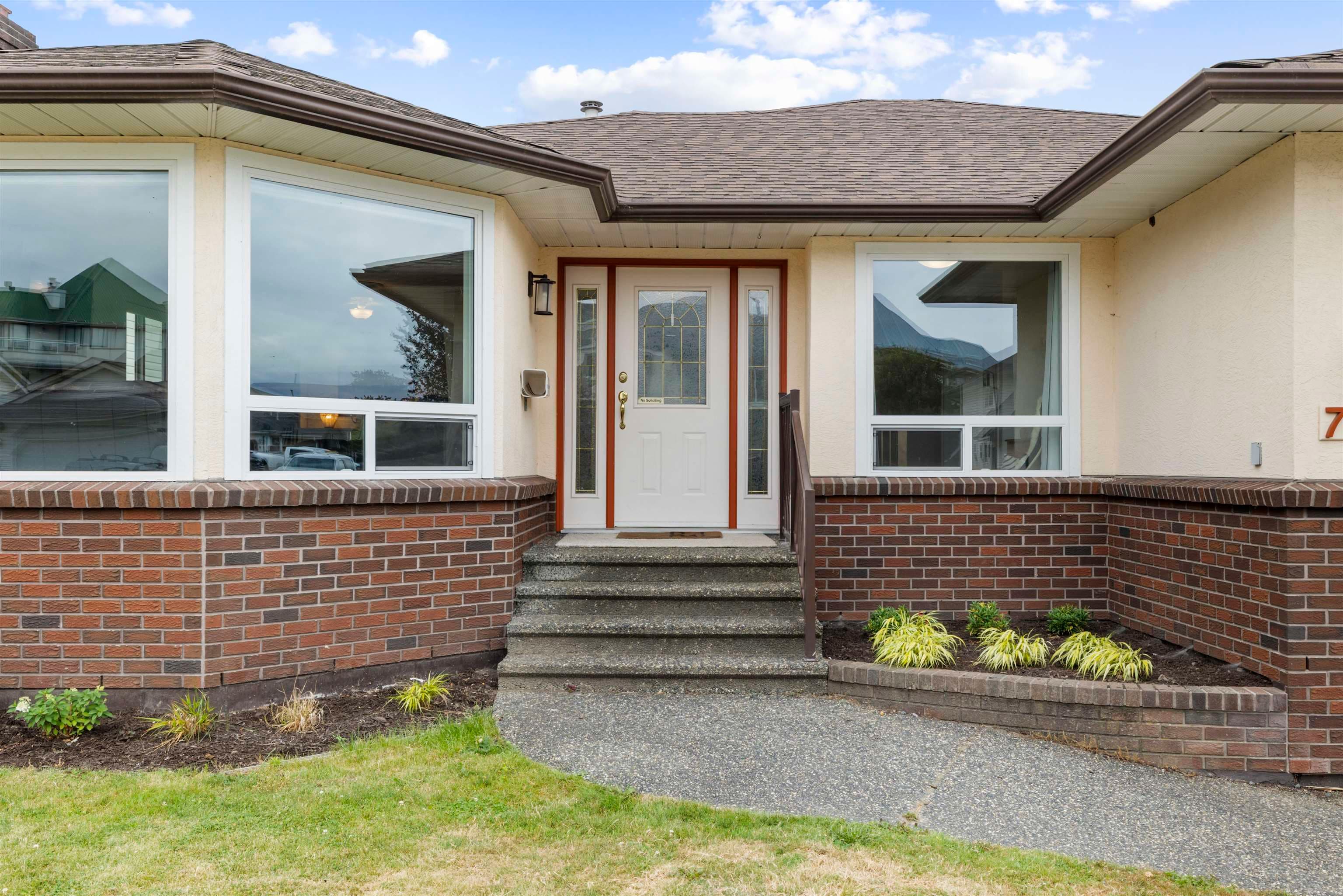 7601 Sapphire Drive, Chilliwack, V2R 3A7 — photo 3