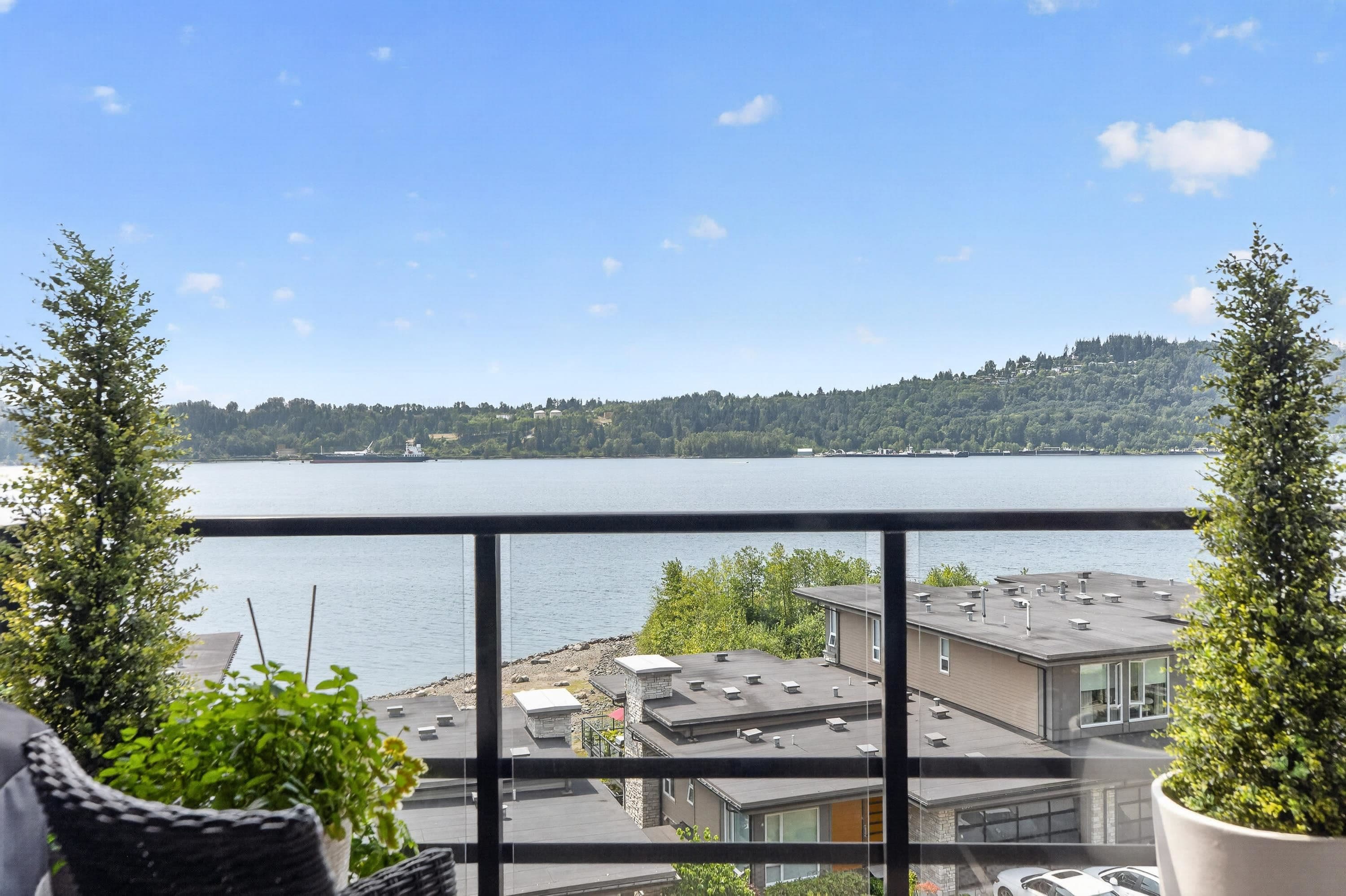 402 - 3911 Cates Landing Way, North Vancouver, V7G 0A6 — photo 2