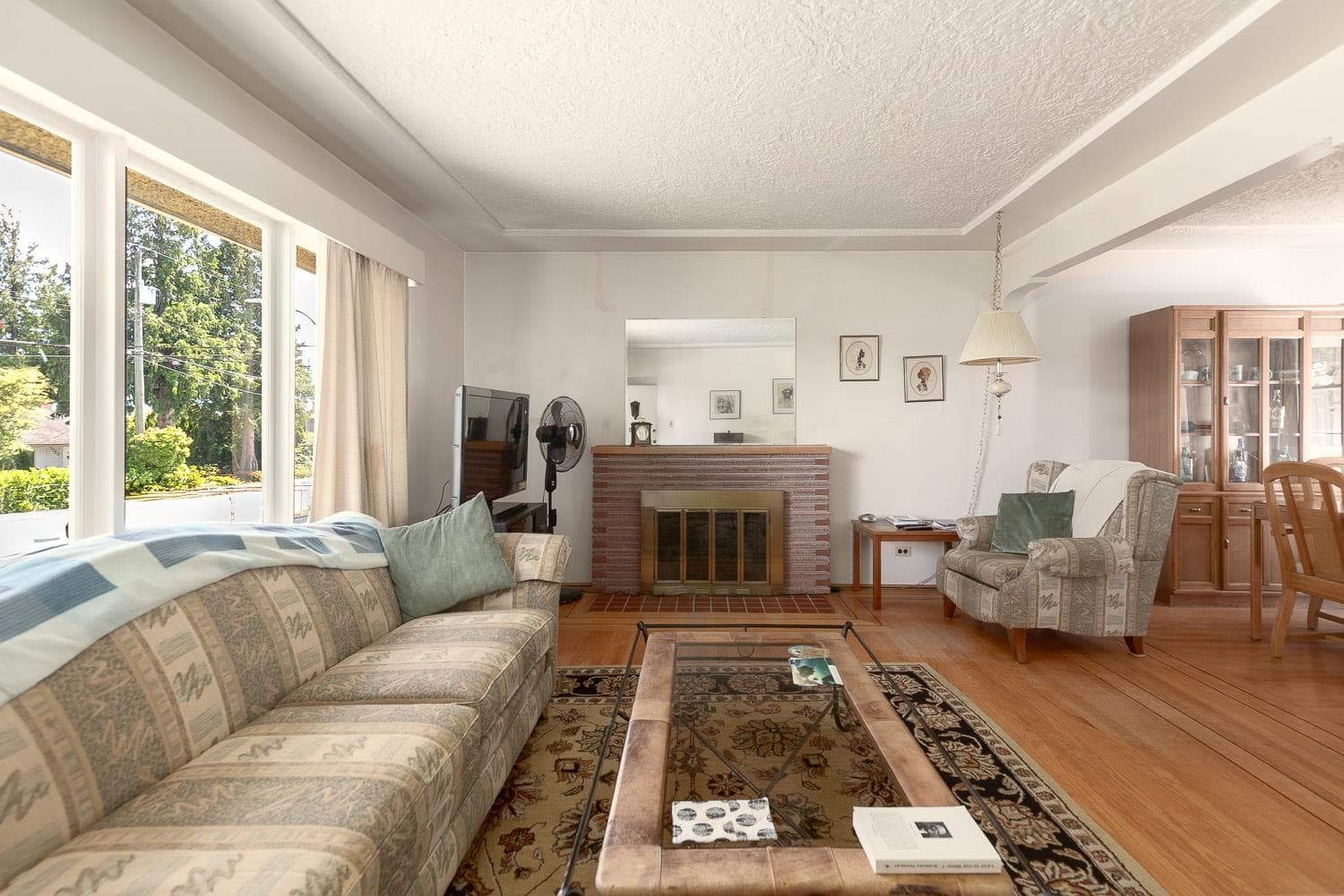 7759 14th Avenue, Burnaby, V3N 2A8 — photo 2