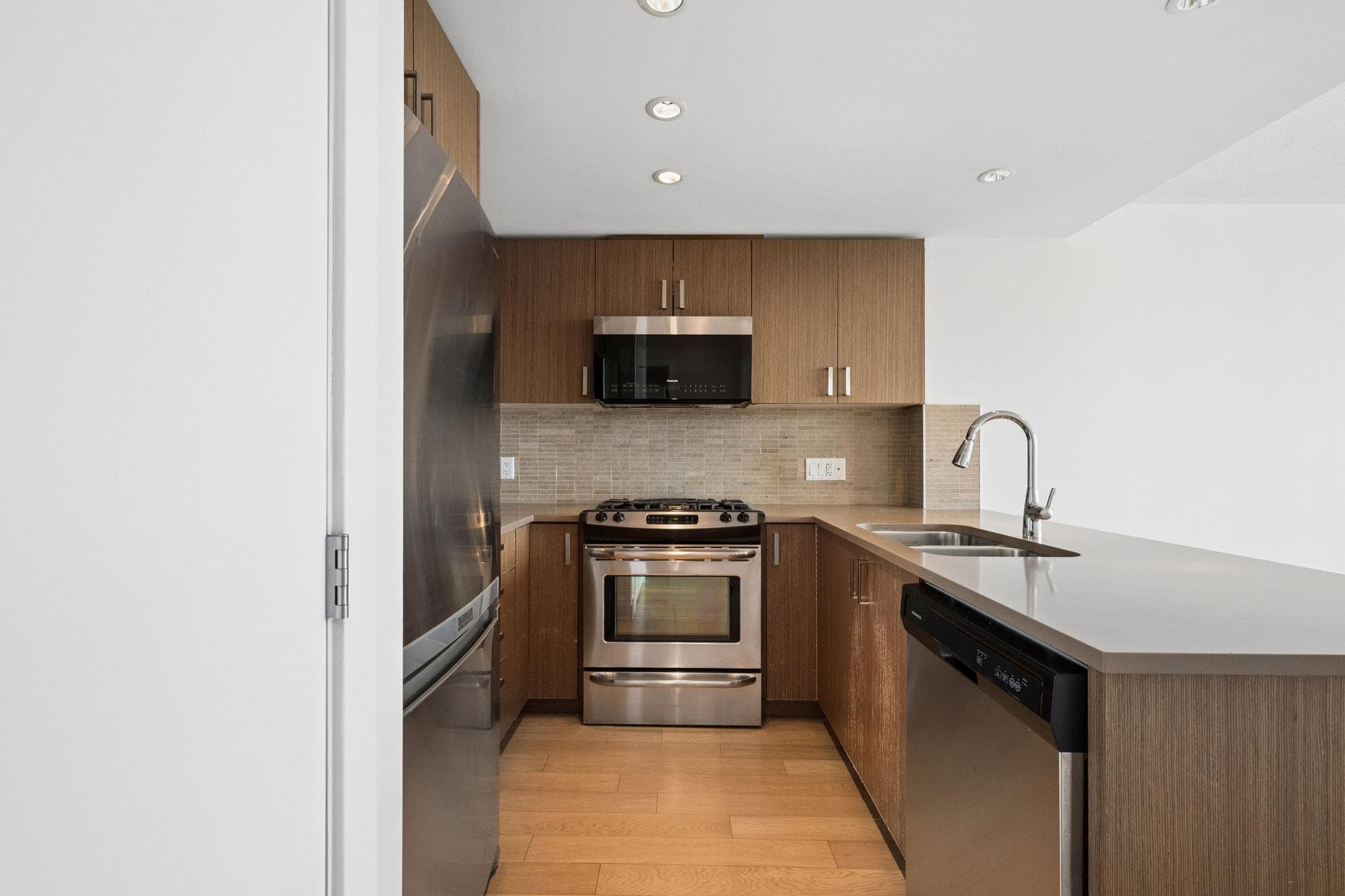 1005 - 7117 Elmbridge Way, Richmond, V6X 0J2 — photo 5