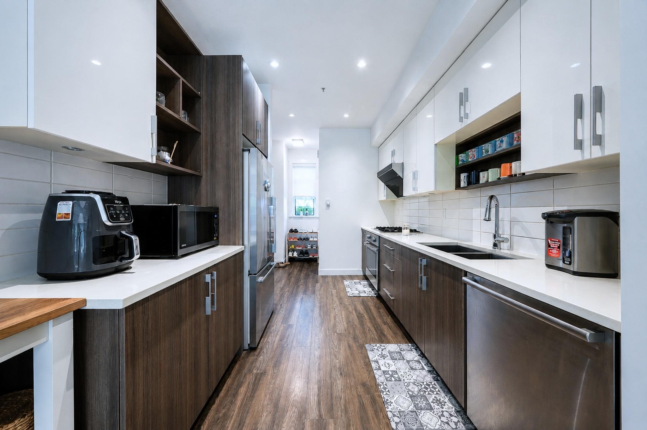 16 - 7039 Macpherson Avenue, Burnaby, V5J 4N4 — photo 5