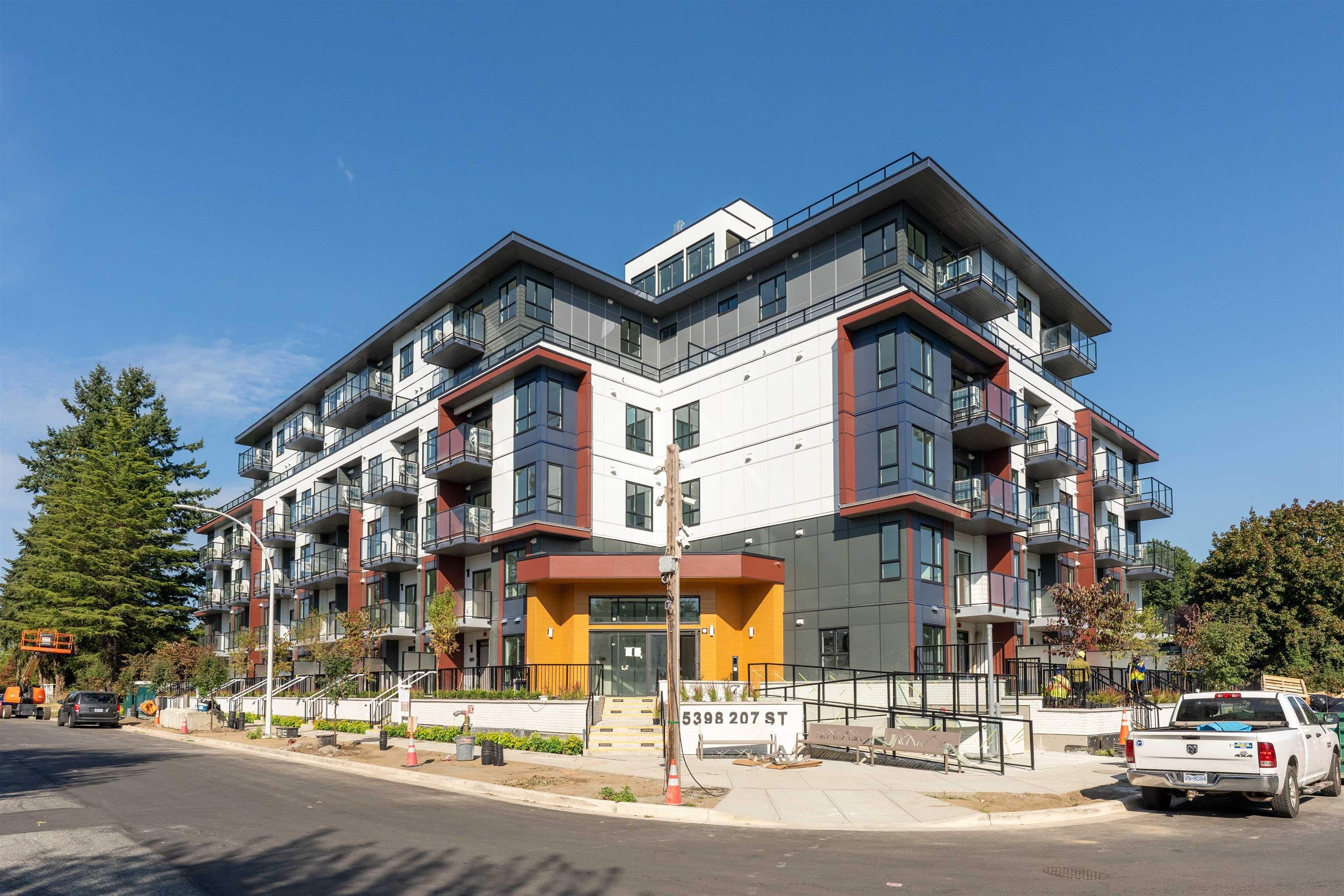 604 - 5398 207 Street, Langley