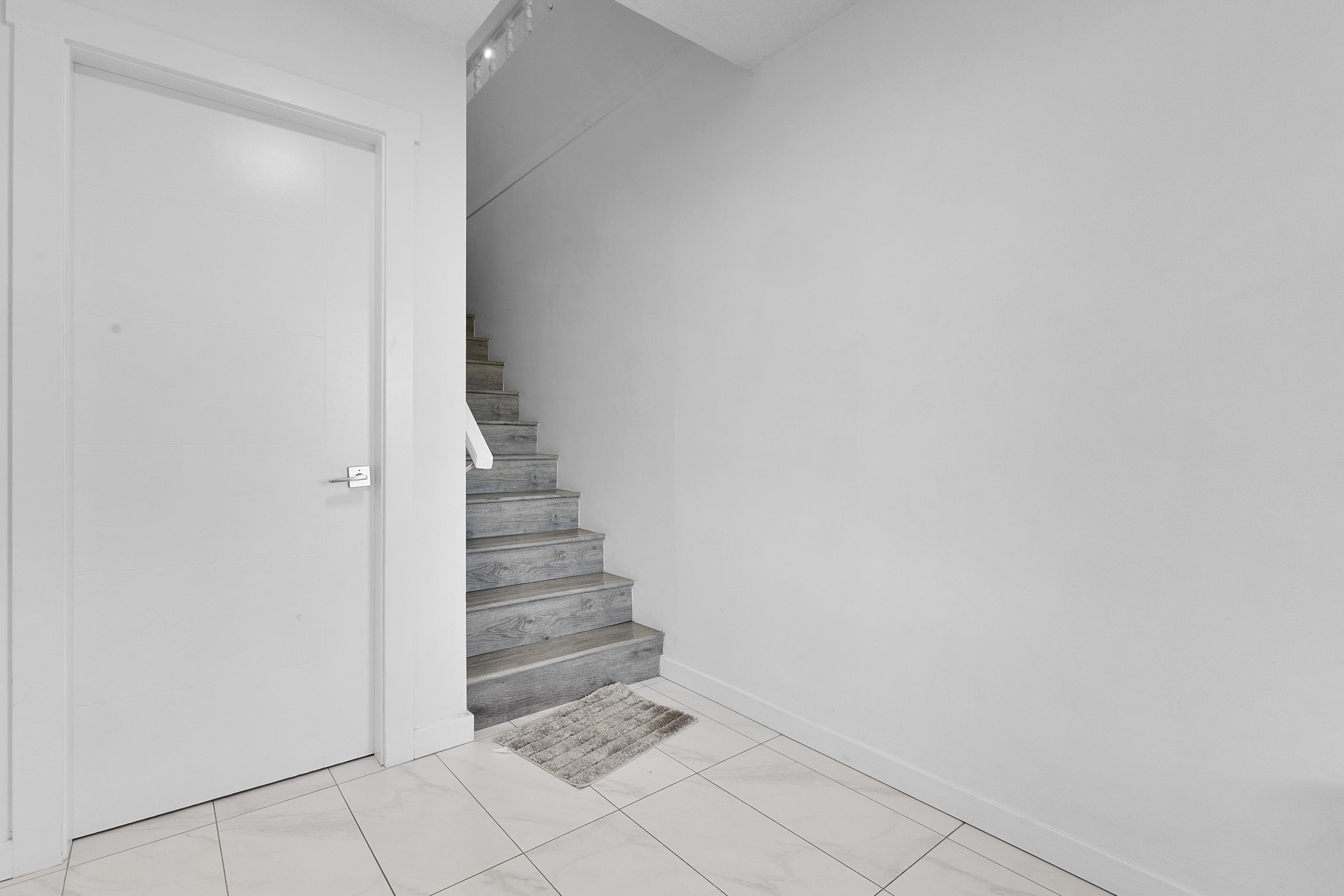 7991 138a Street, Surrey, V3W 7E8 — photo 5