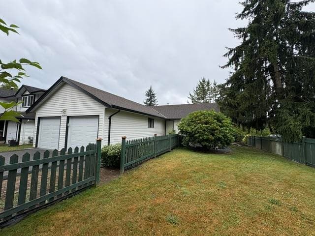 24808 119 Avenue, Maple Ridge, V4R 1Z1 — photo 1