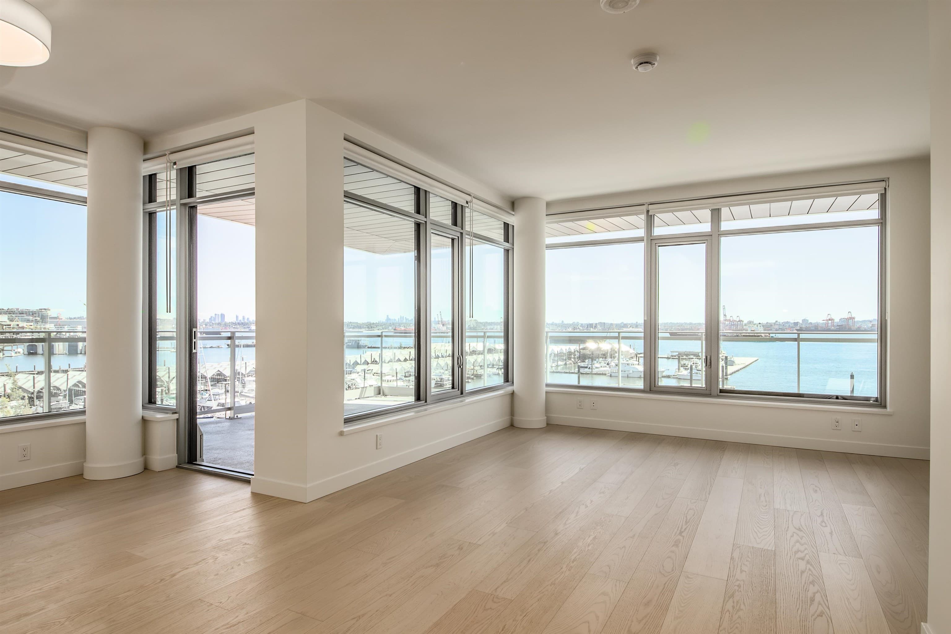 4** - 785 Harbour Way, North Vancouver, V7P 0G3 — photo 4