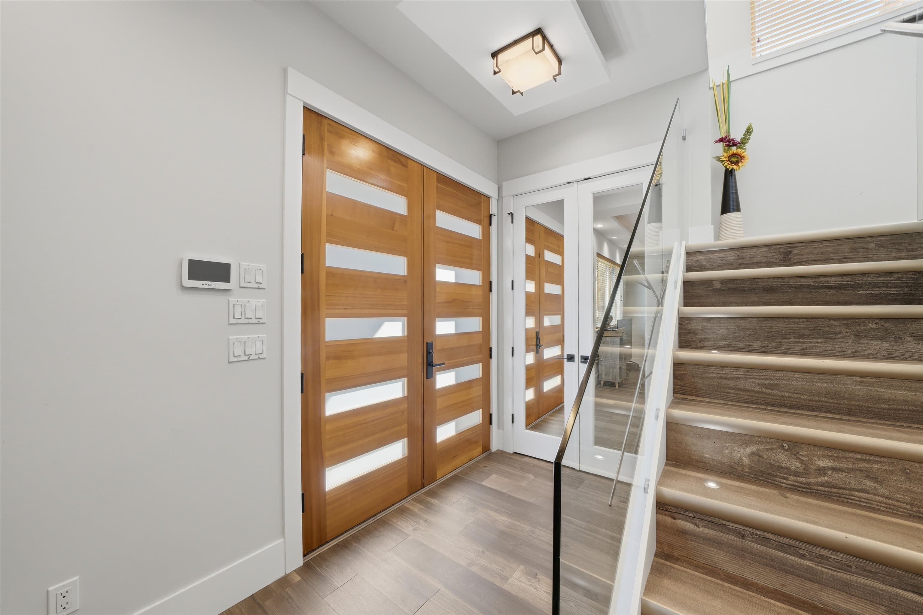 3123 E 7th Avenue, Vancouver, V5M 1V6 — photo 2