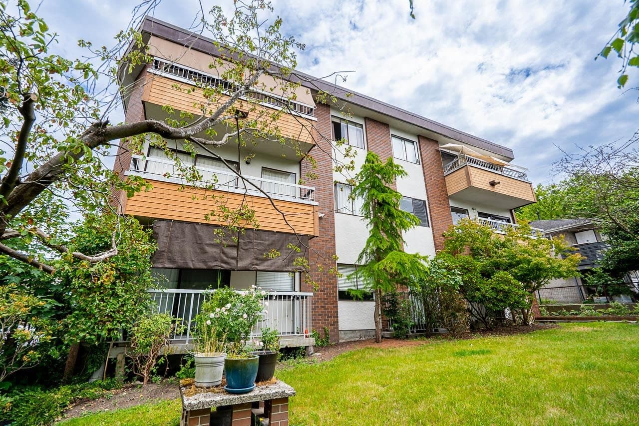 302 - 138 Templeton Drive, Vancouver