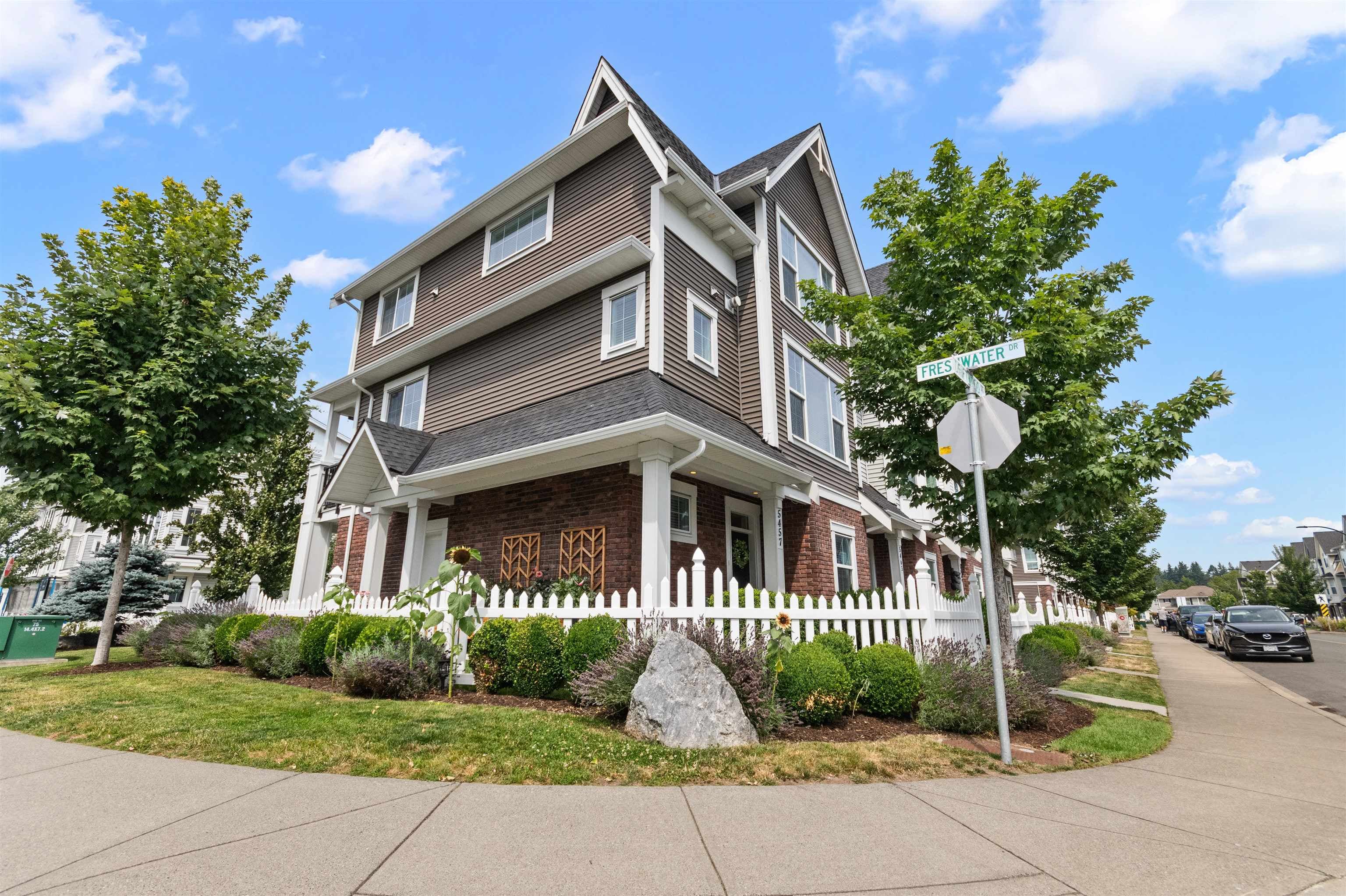 5457 Driftwood Street, Chilliwack, V2R 6A3 — photo 2