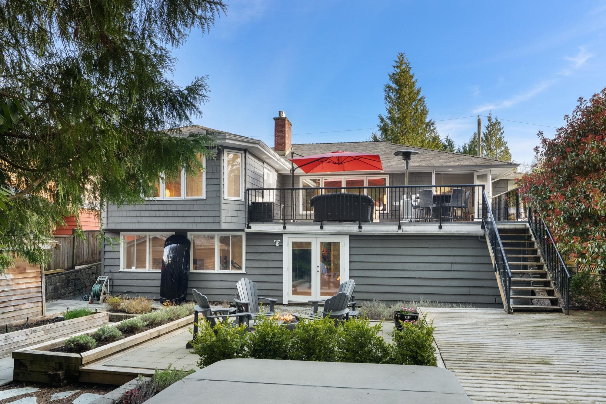 956 Belvista Crescent, North Vancouver