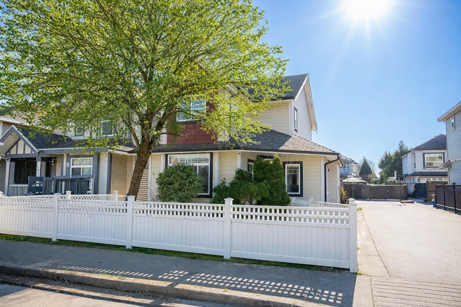 19914 73a Avenue, Langley, V2Y 3J3 — photo 2