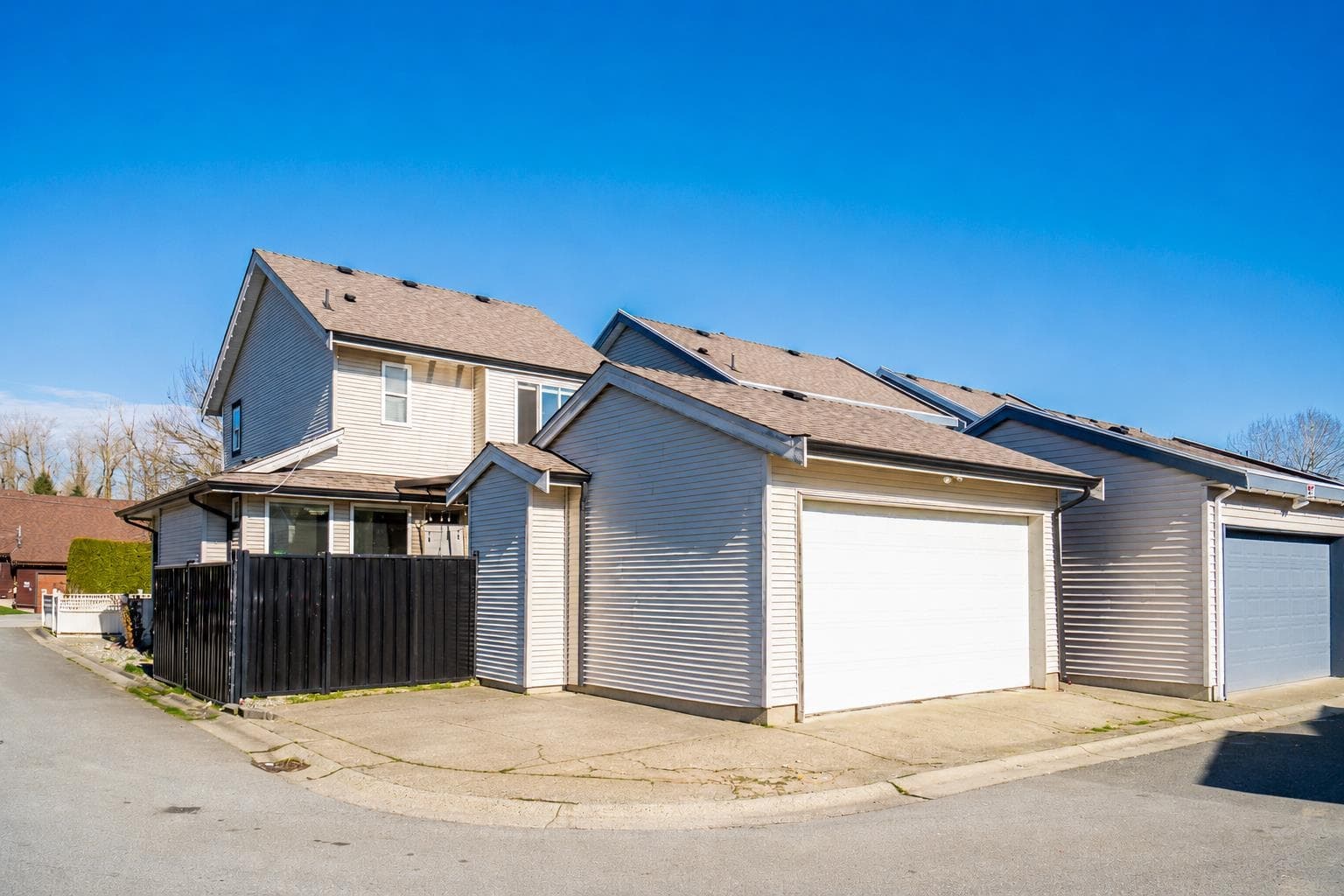 19914 73a Avenue, Langley, V2Y 3J3 — photo 3