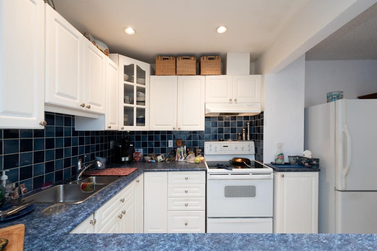 88 - 1950 Cedar Village Crescent, North Vancouver, V7J 3M5 — photo 2