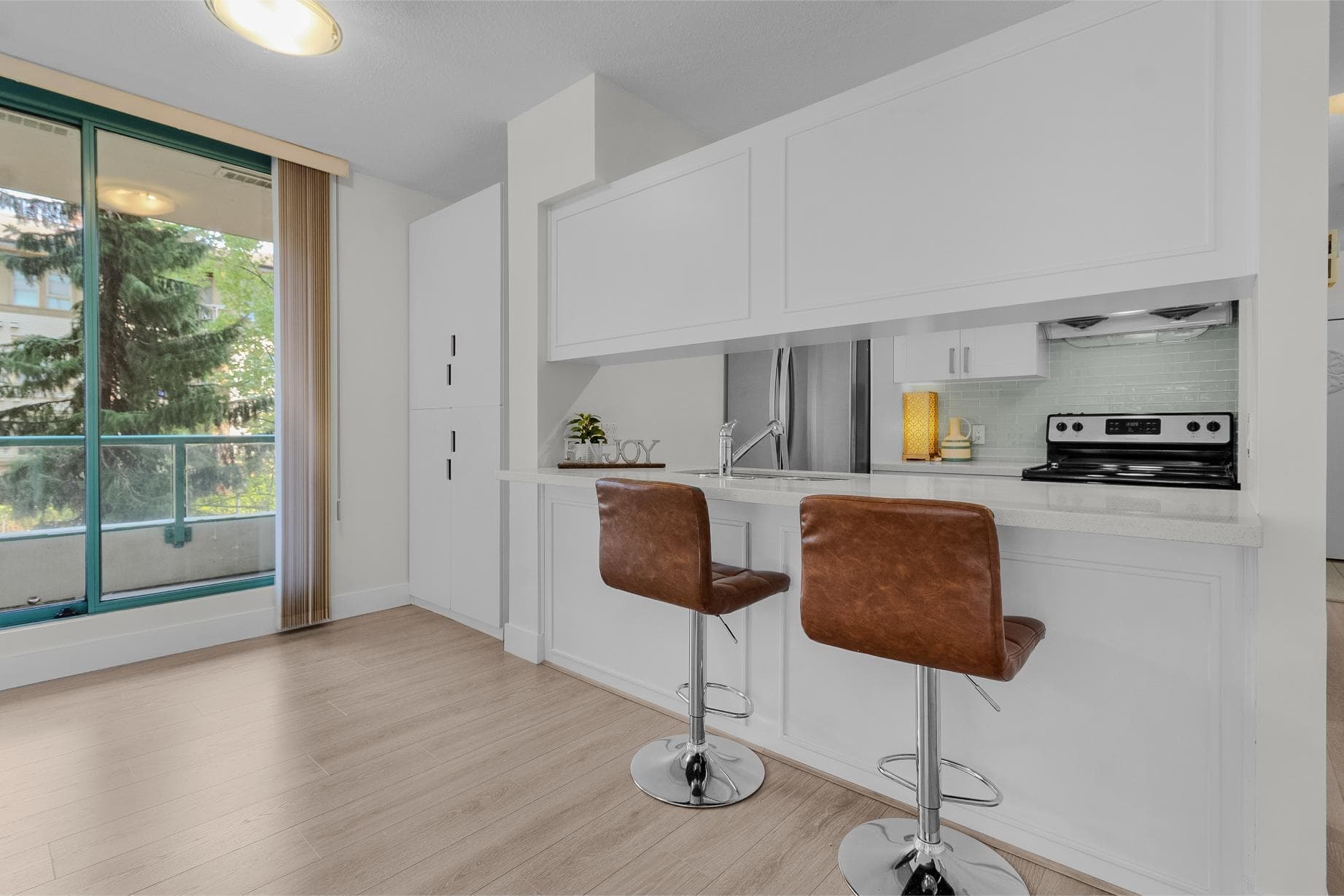 302 - 8871 Lansdowne Road, Richmond, V6X 3X8 — photo 4