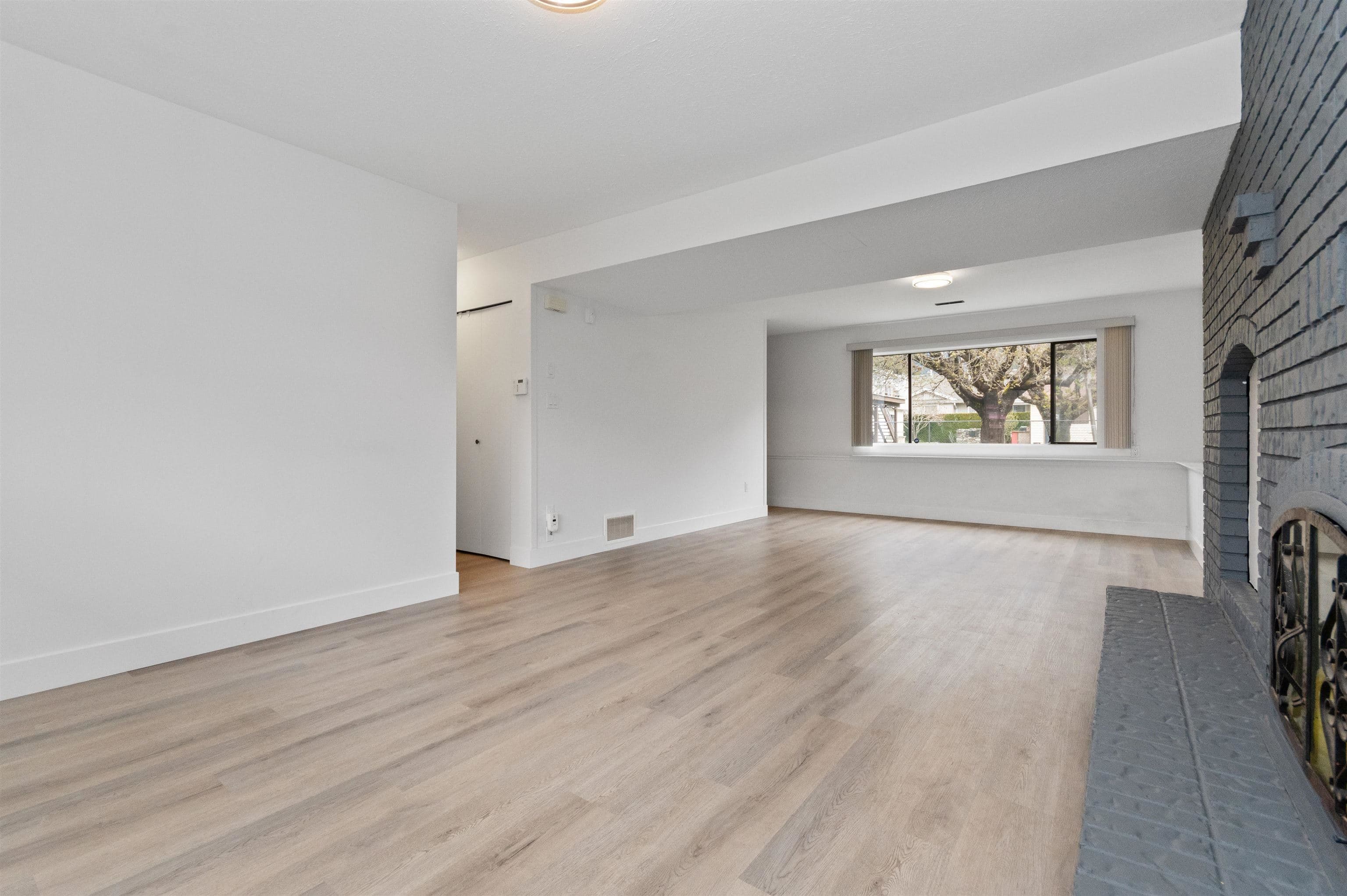 561 5th Avenue, Hope, V0X 1L0 — photo 2