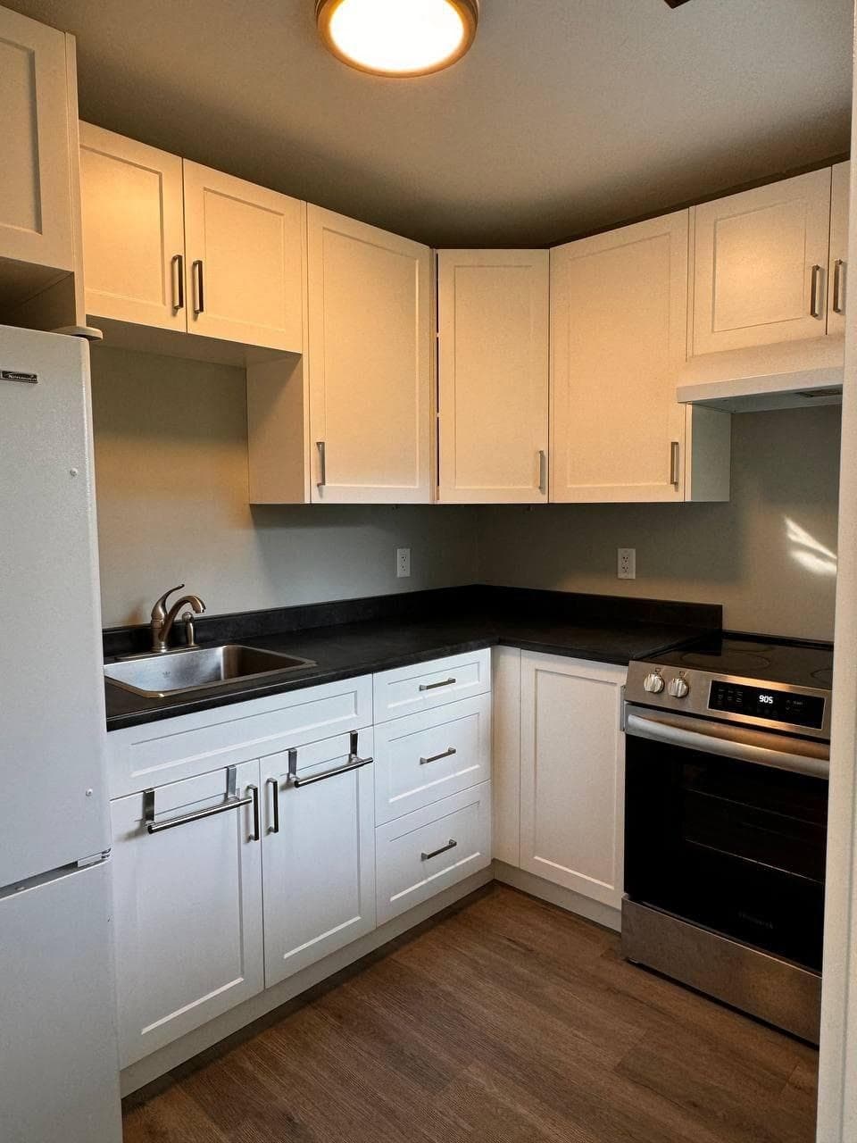 561 5th Avenue, Hope, V0X 1L0 — photo 3