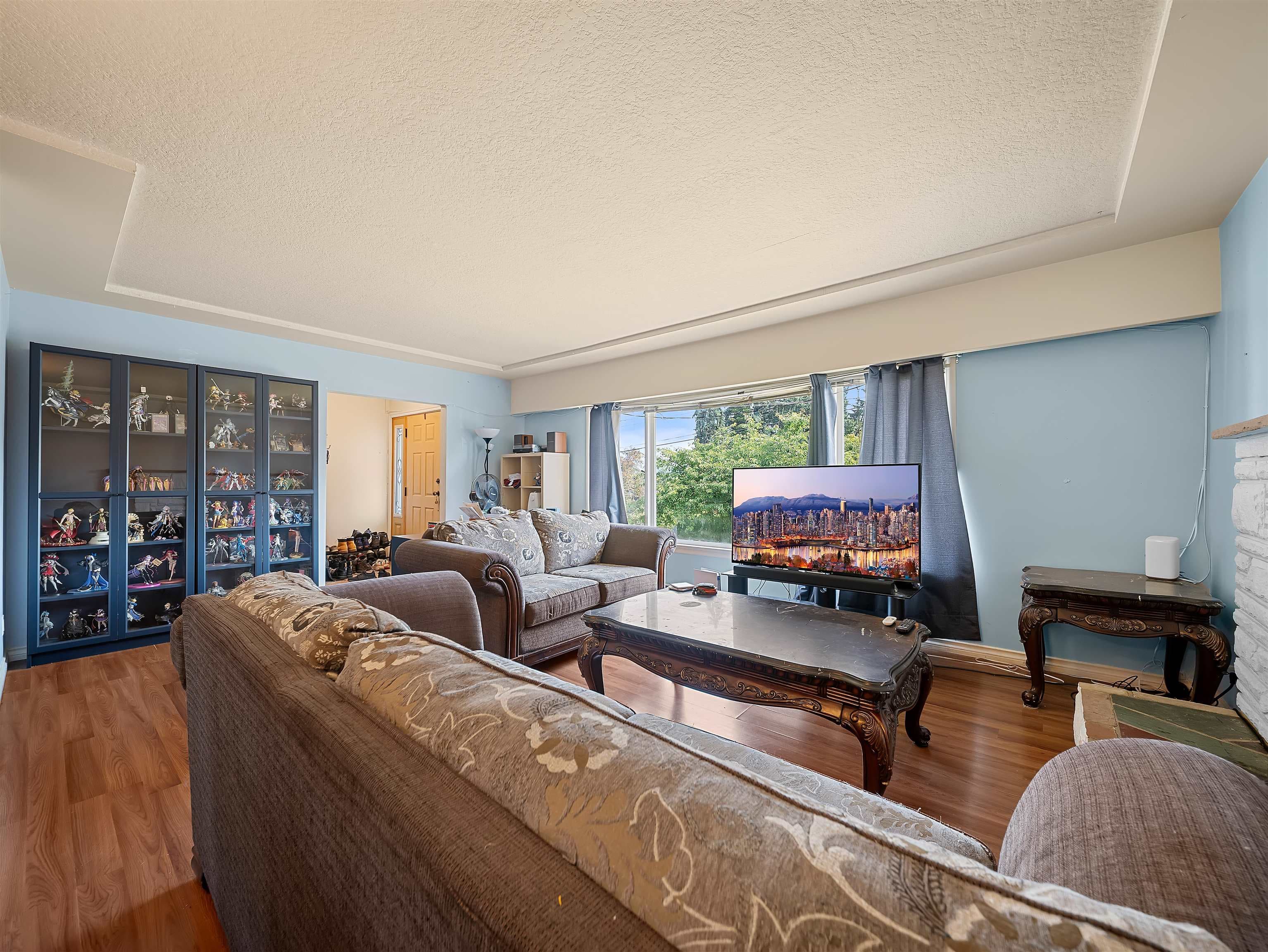 5987 Malvern Avenue, Burnaby, V5E 3E7 — photo 2