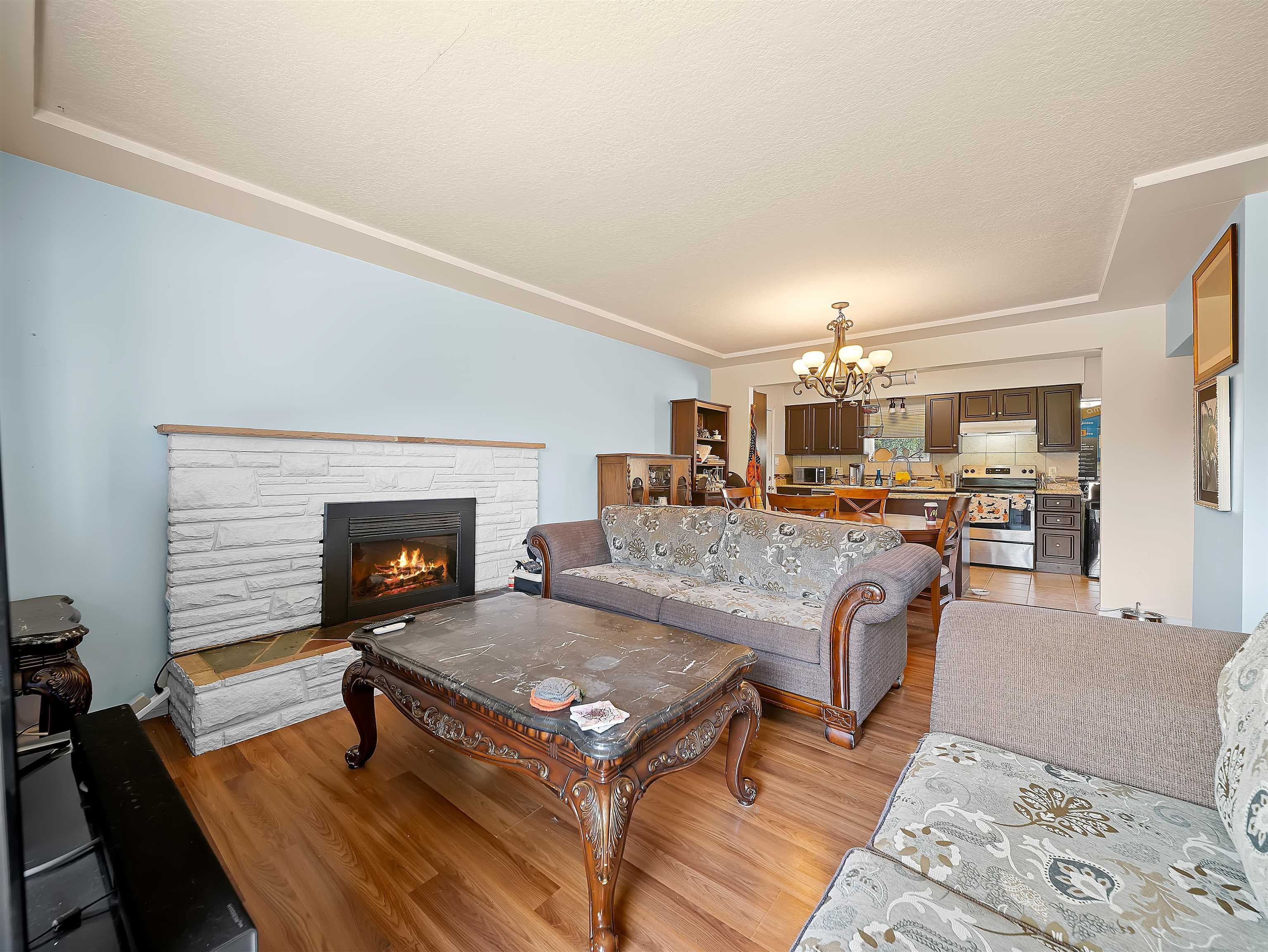 5987 Malvern Avenue, Burnaby, V5E 3E7 — photo 3