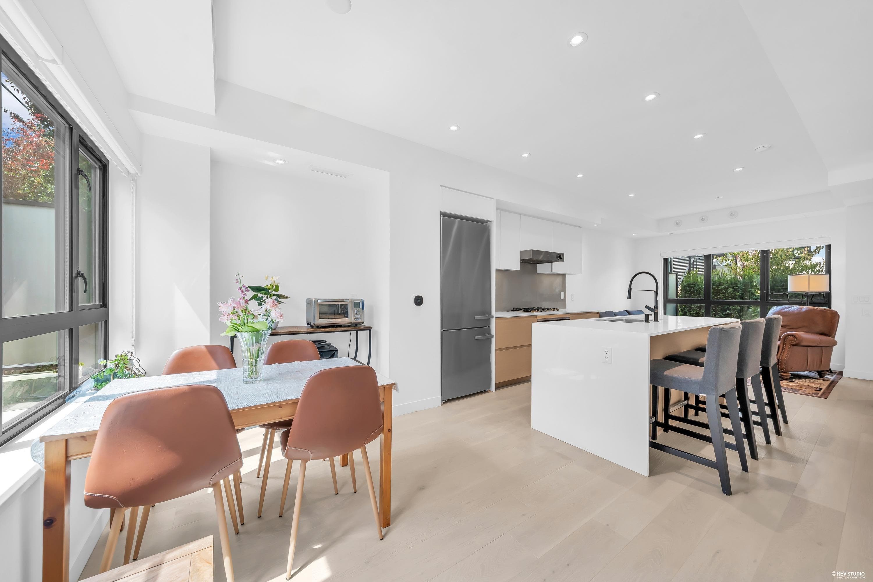 23 - 526 W 28th Avenue, Vancouver, V5Z 2H1 — photo 1