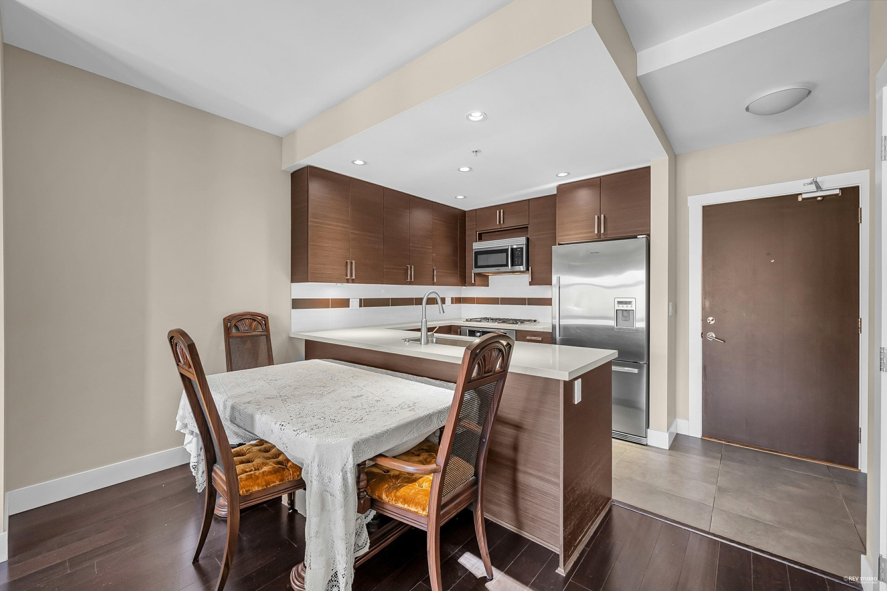 301 - 4710 Hastings Street, Burnaby, V5C 2K7 — photo 5