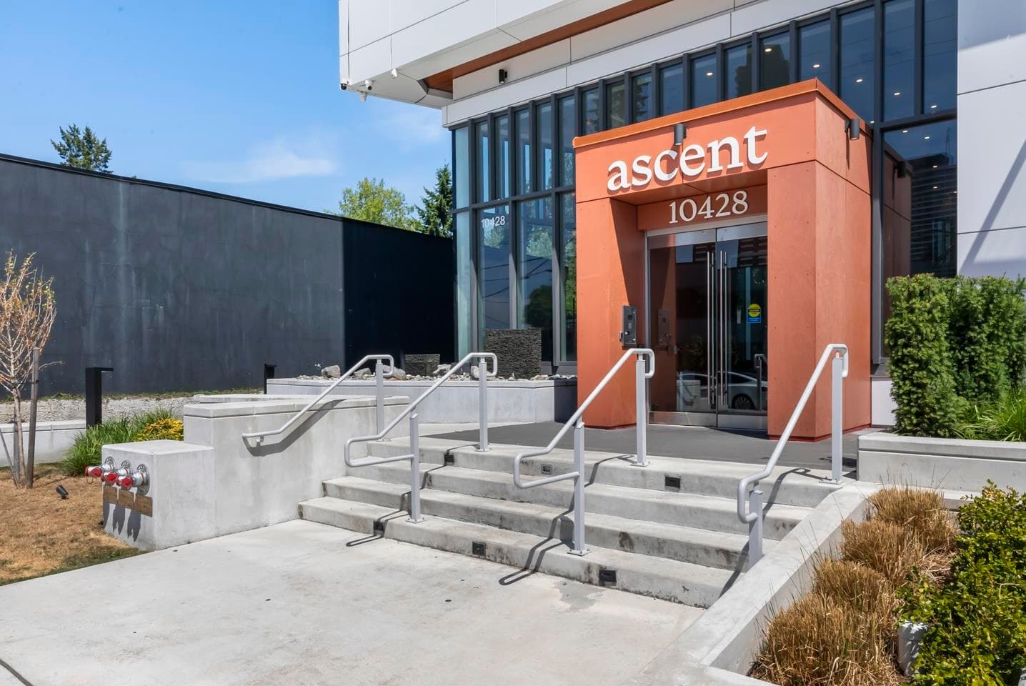 308 - 10428 Whalley Boulevard, Surrey